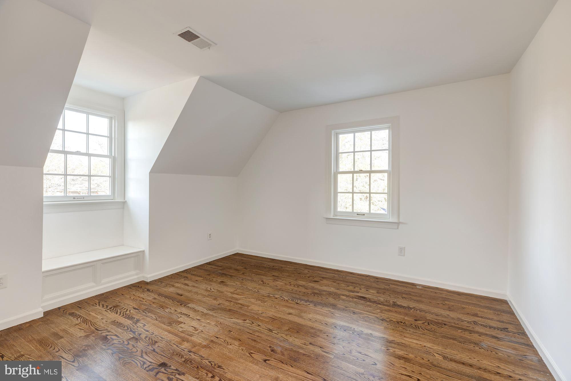 COUNTRYSIDE - Residential