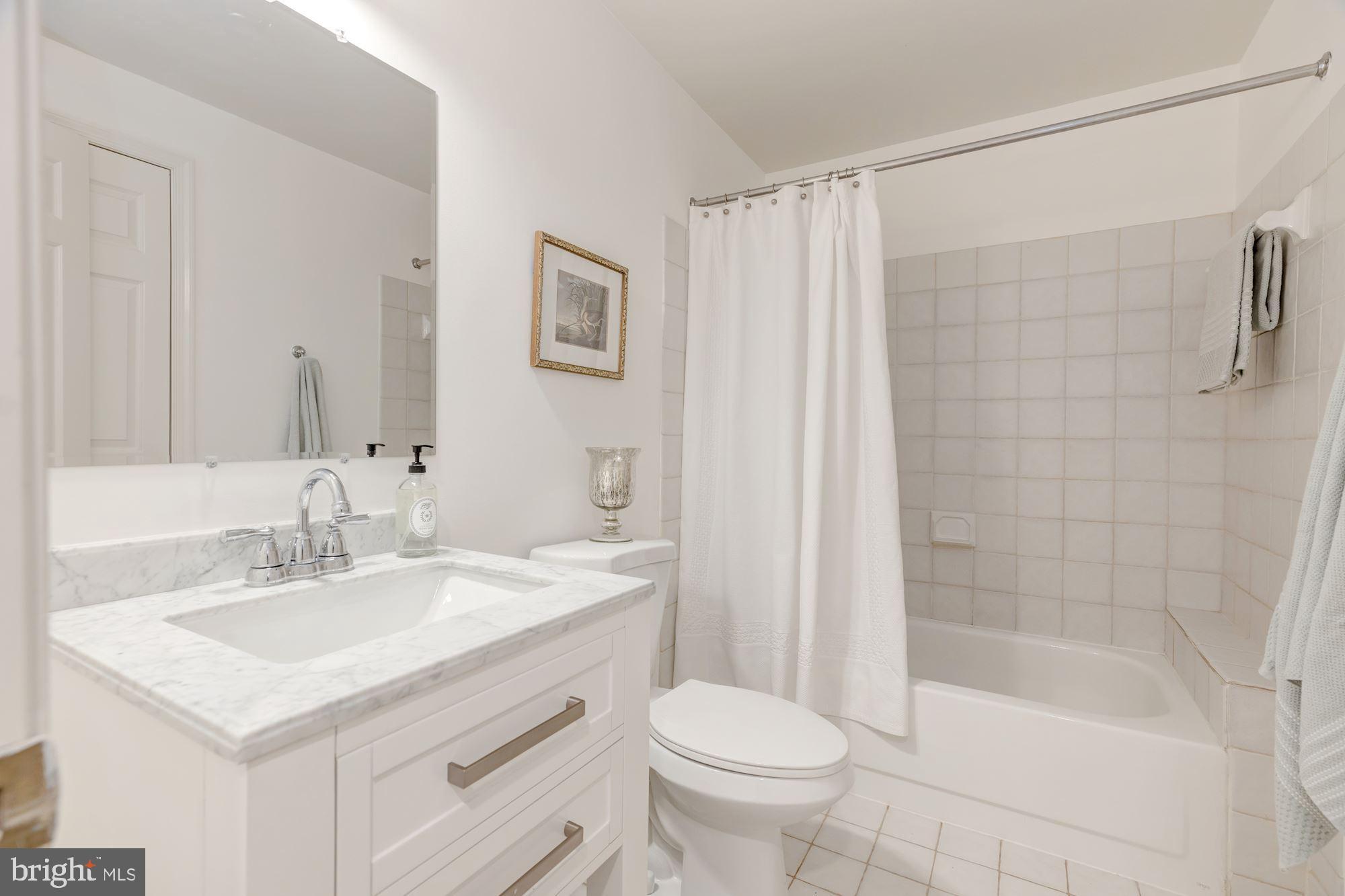 COUNTRYSIDE - Residential