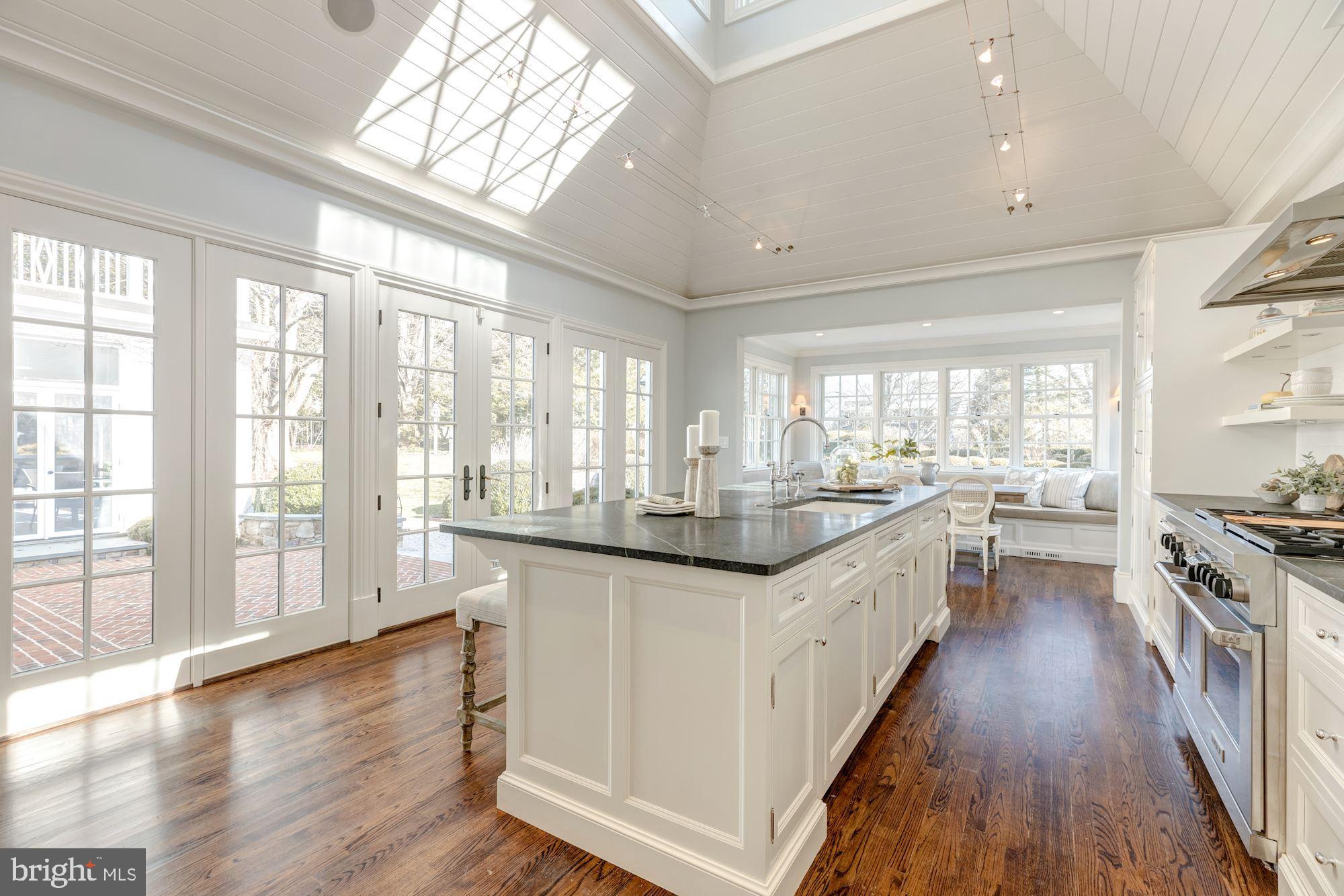 COUNTRYSIDE - Residential