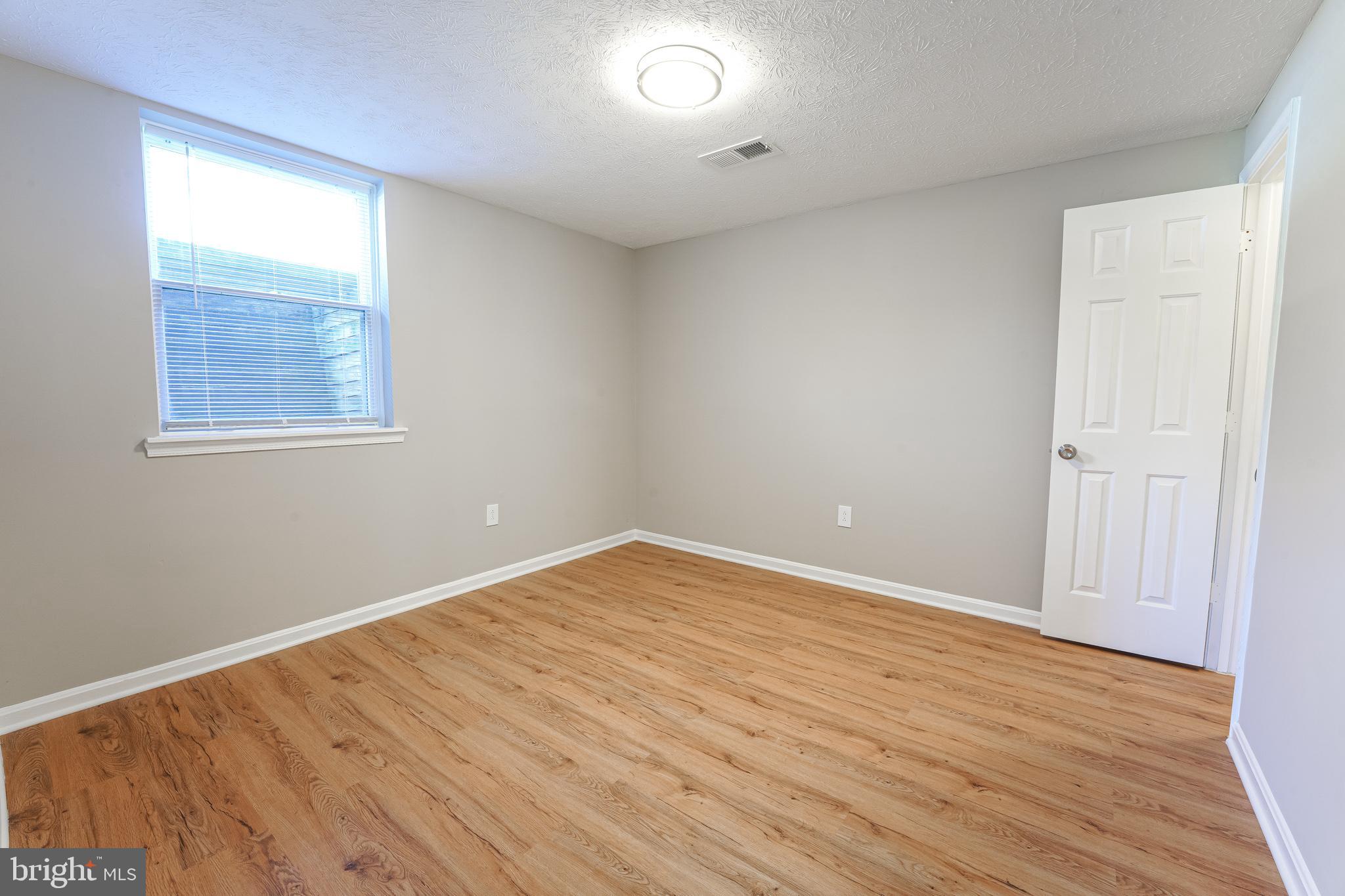 SHAWNEE HEIGHTS - Residential Lease