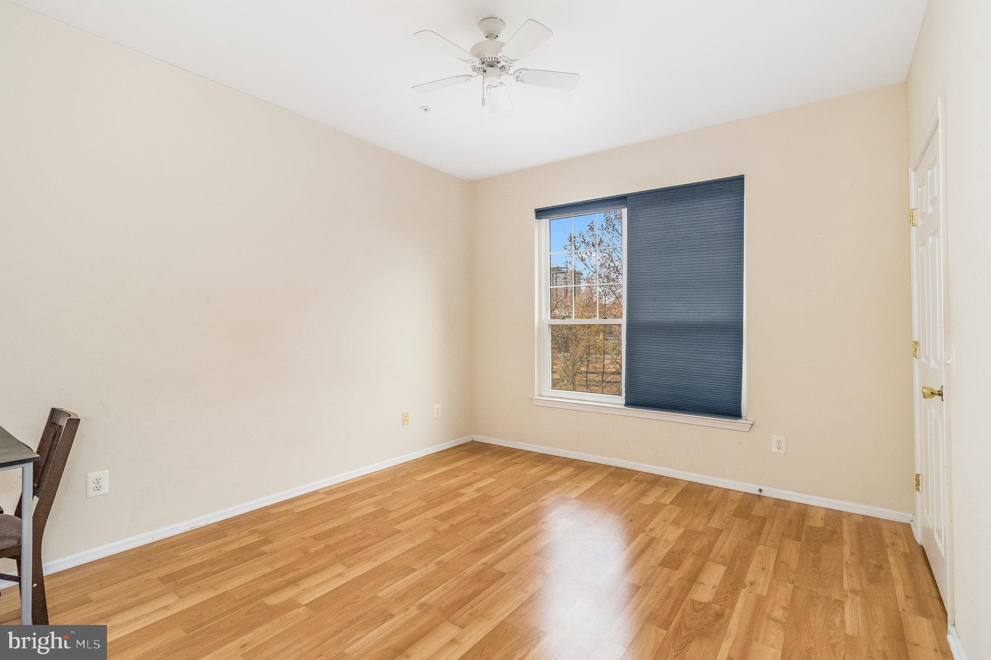 GATES OF MCLEAN - Residential Lease