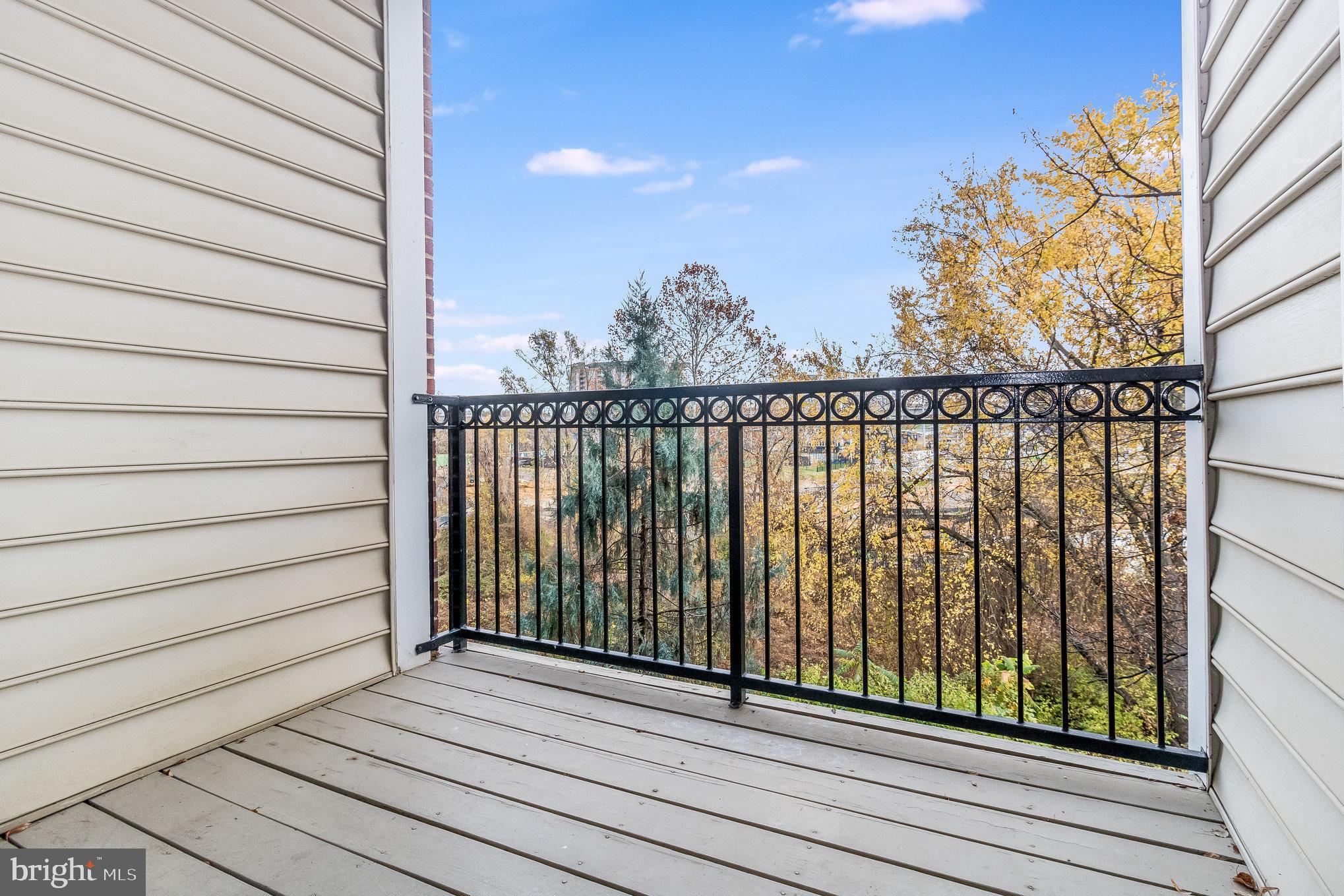 GATES OF MCLEAN - Residential Lease