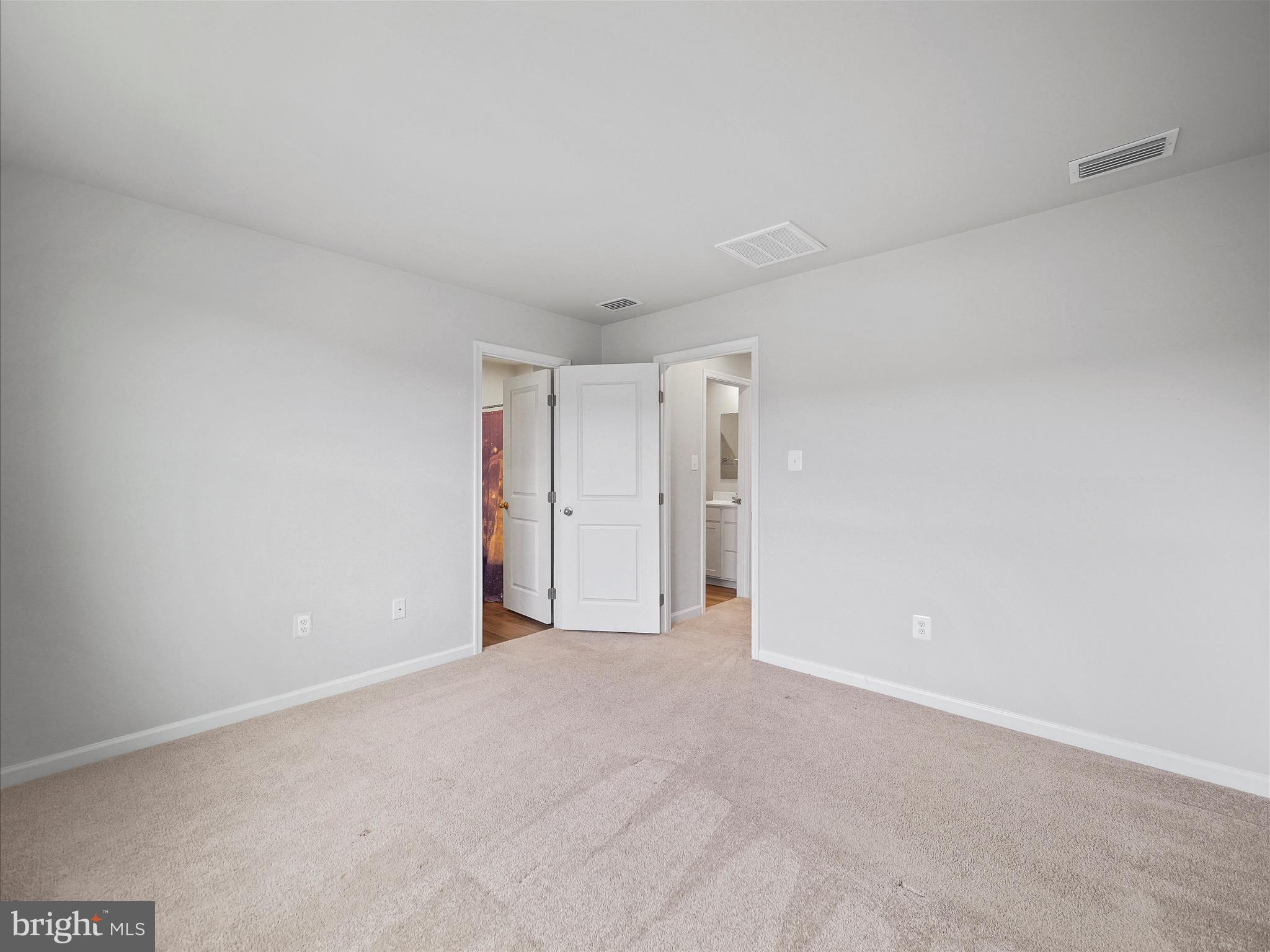 THE LAKES AT MARTINSBURG - Residential