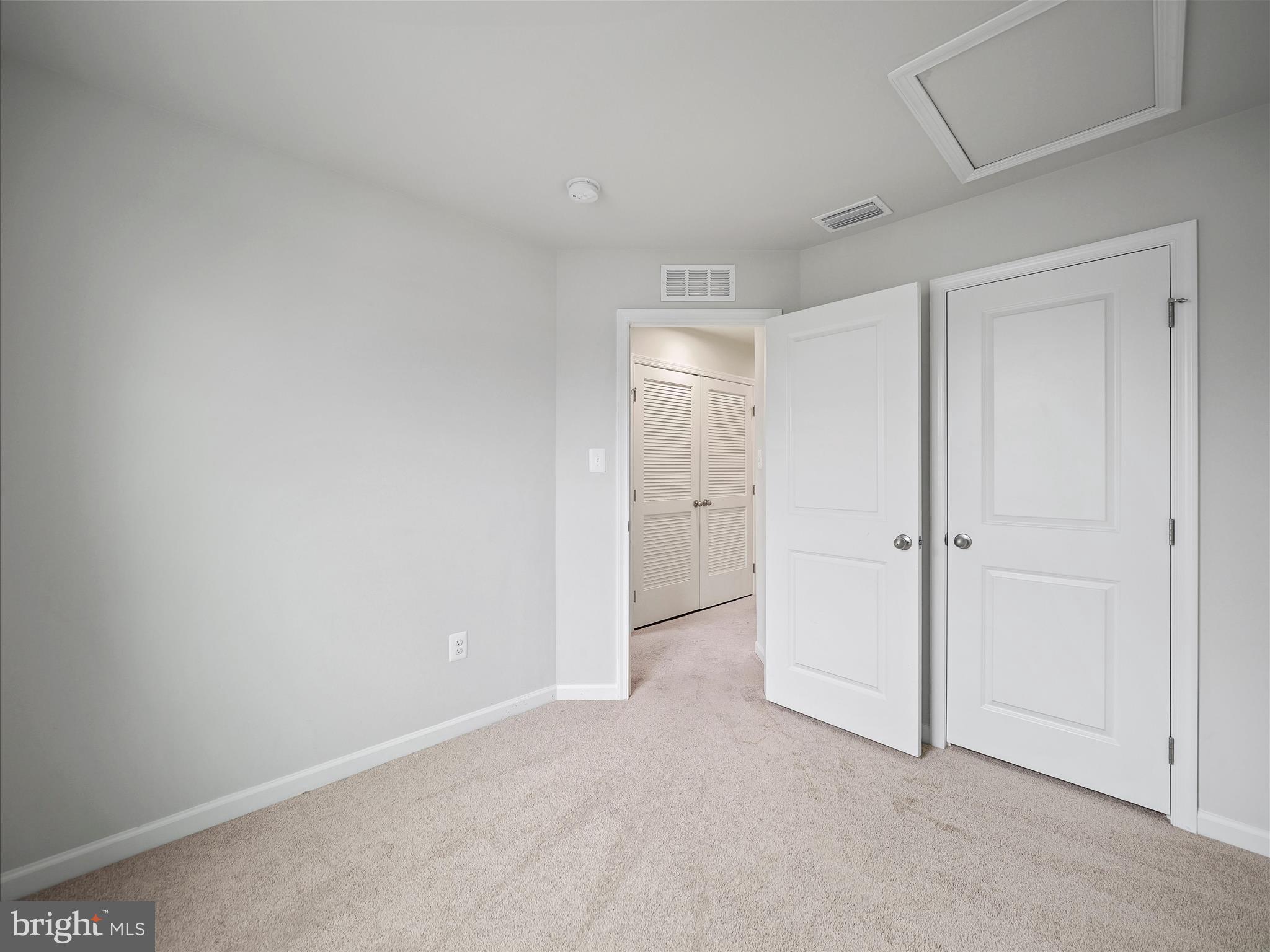 THE LAKES AT MARTINSBURG - Residential