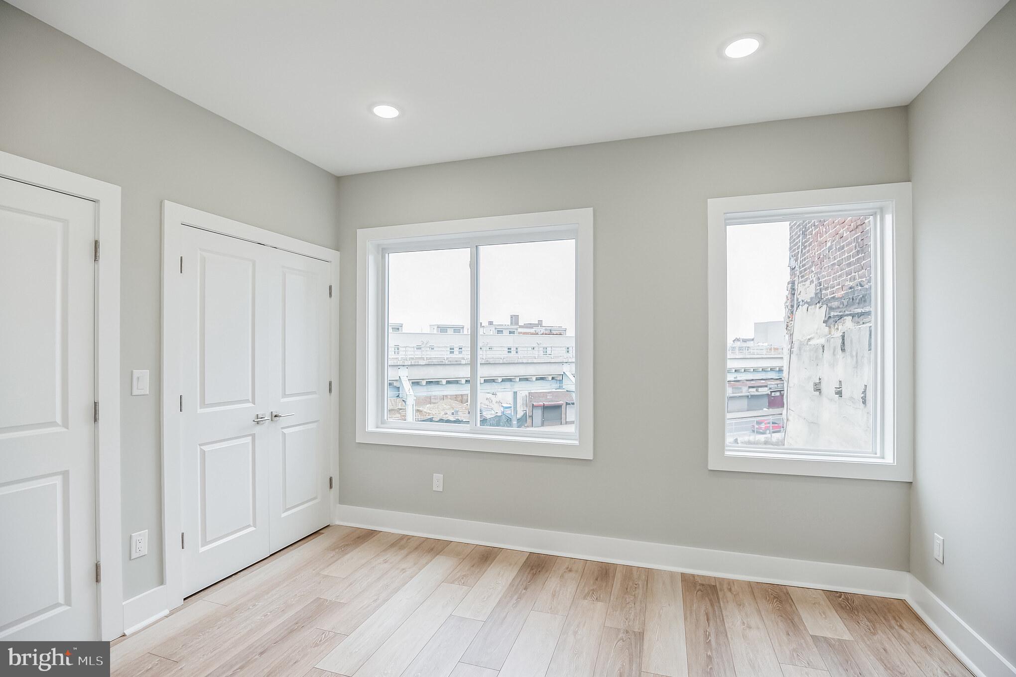 EAST KENSINGTON - Residential Lease