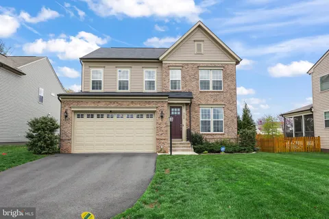 9405 Brightstar Drive, Manassas Park, VA MLS: VAPW2089576