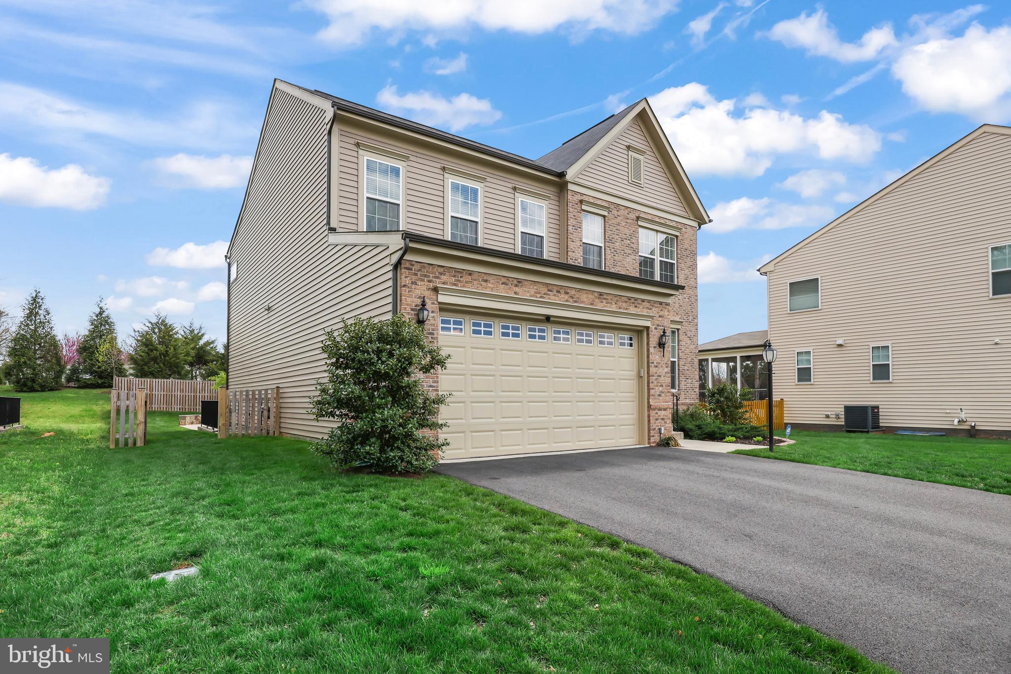 CAYDEN RIDGE - Residential