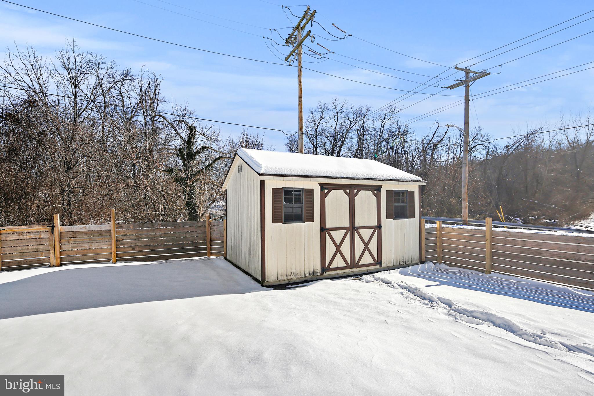 THE MEADOWS - Residential