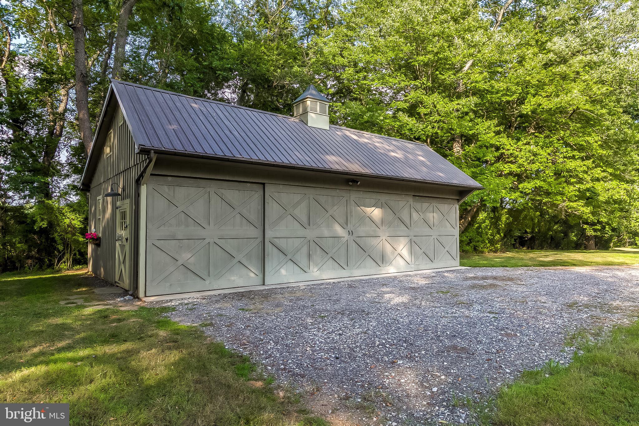 MY LADY'S MANOR - Residential