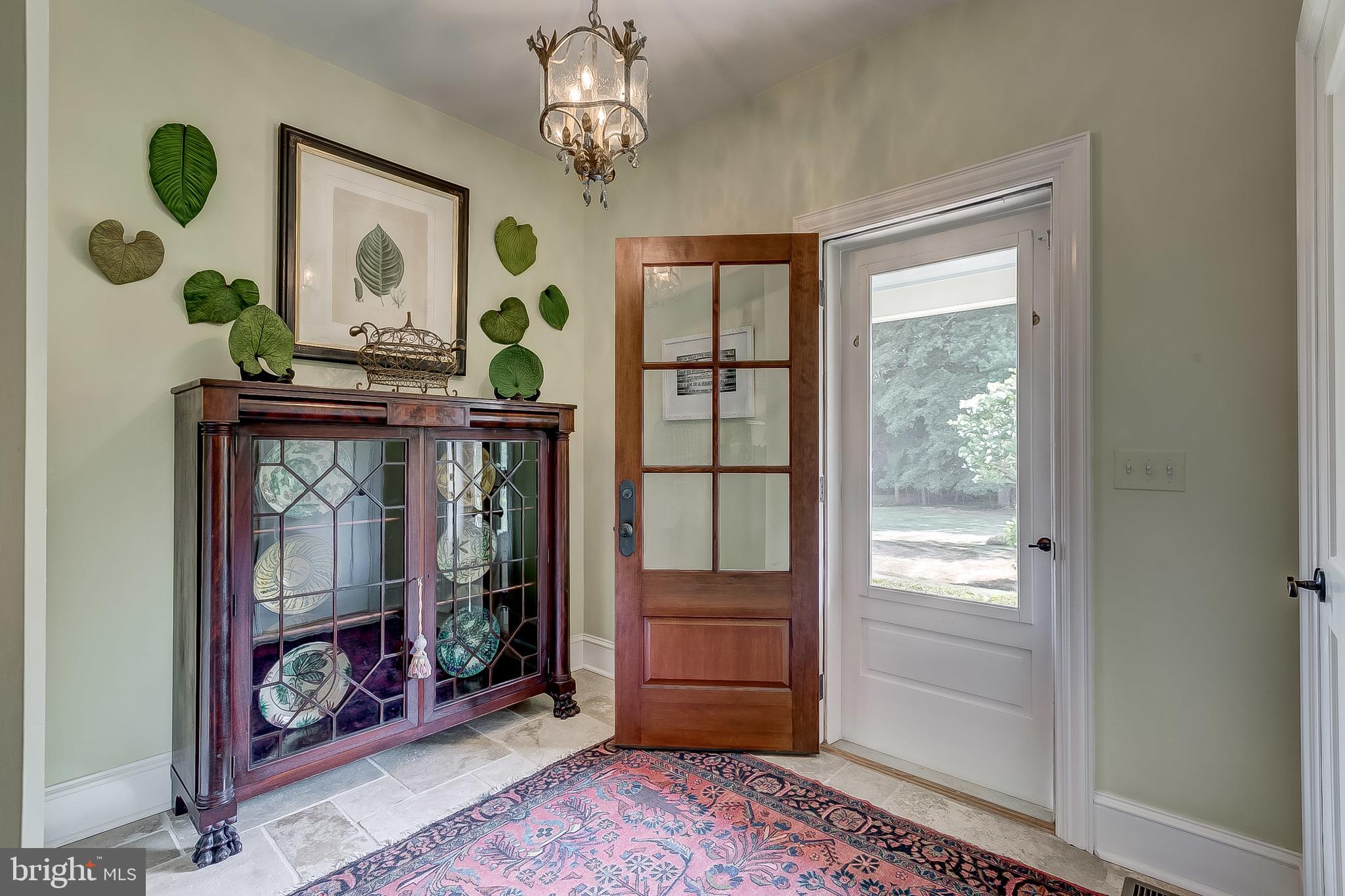 MY LADY'S MANOR - Residential