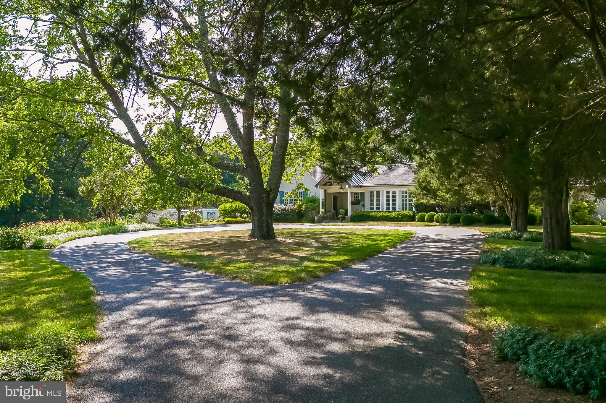 MY LADY'S MANOR - Residential