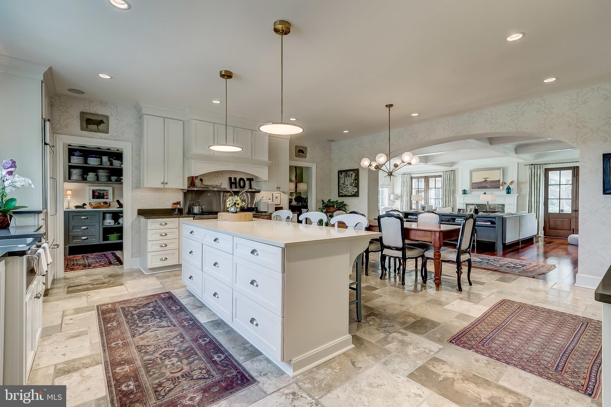 MY LADY'S MANOR - Residential