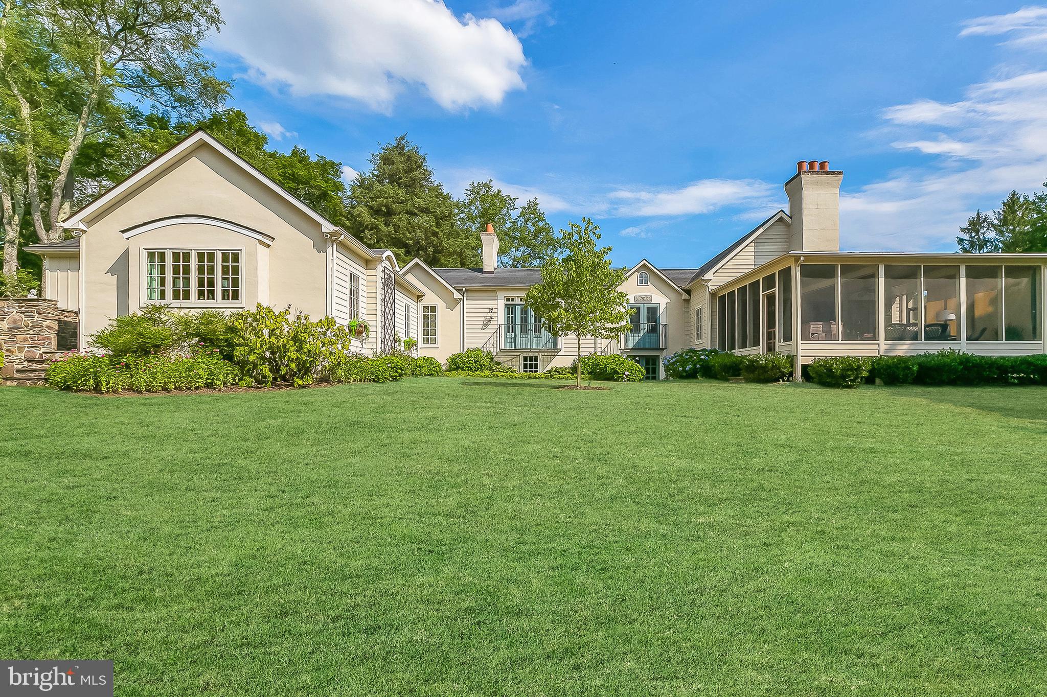 MY LADY'S MANOR - Residential