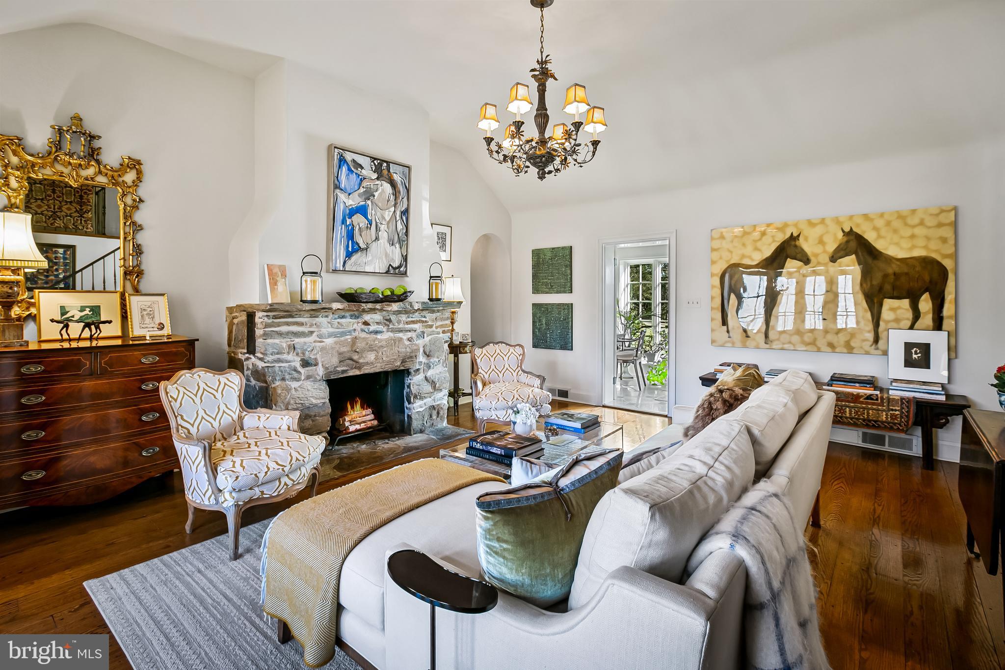 MY LADY'S MANOR - Residential