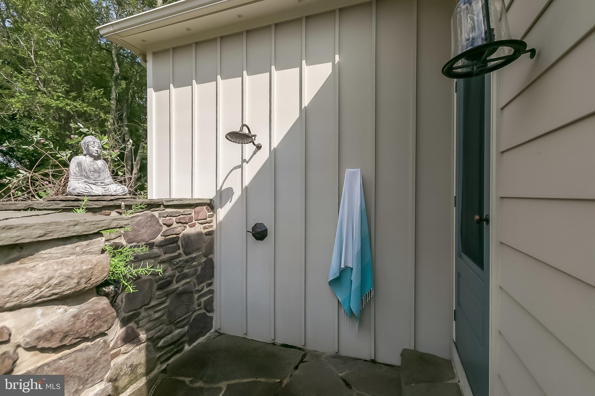 MY LADY'S MANOR - Residential