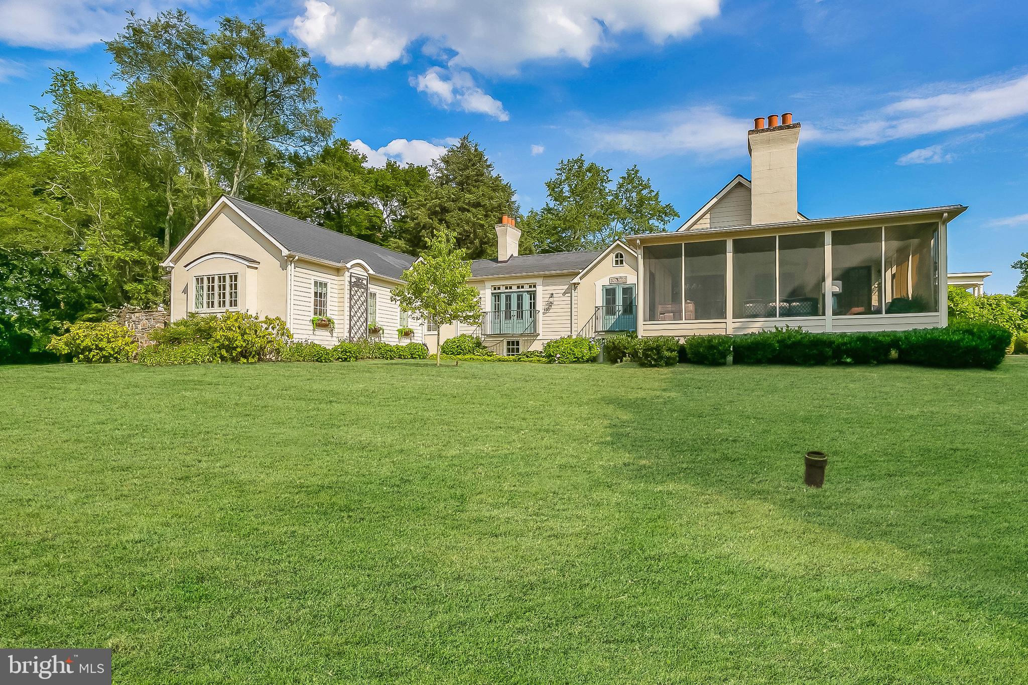 MY LADY'S MANOR - Residential