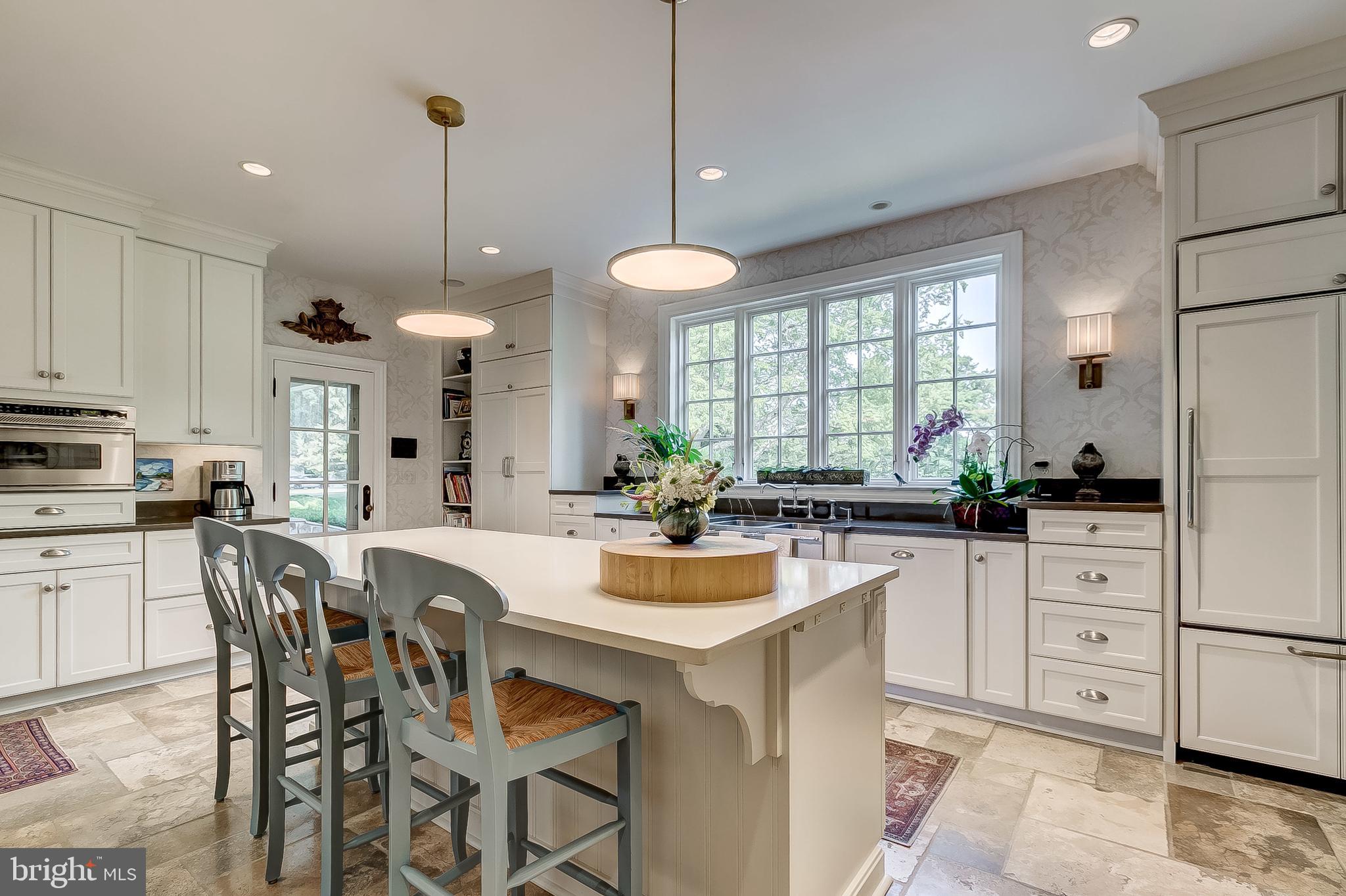 MY LADY'S MANOR - Residential