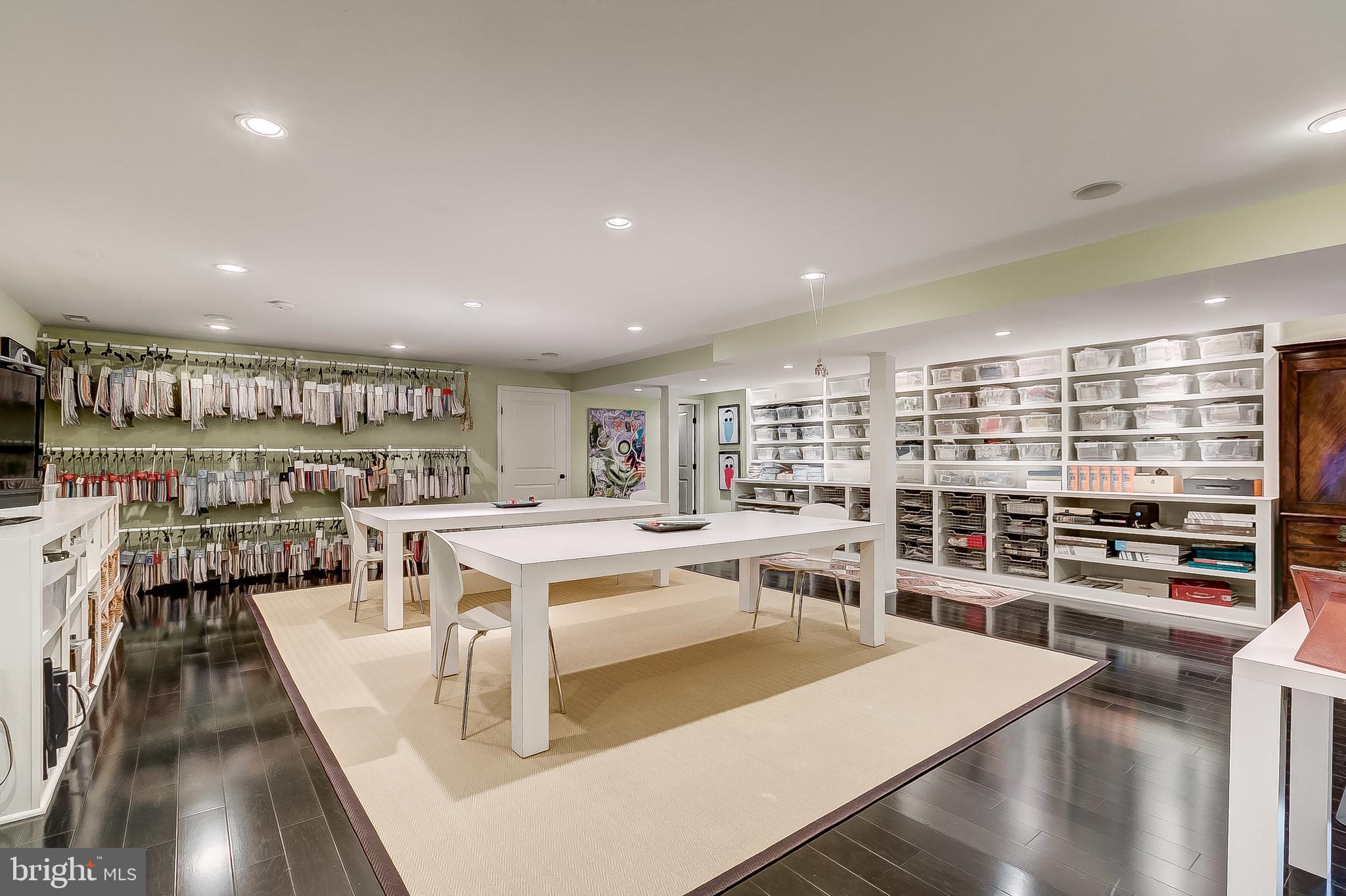 MY LADY'S MANOR - Residential