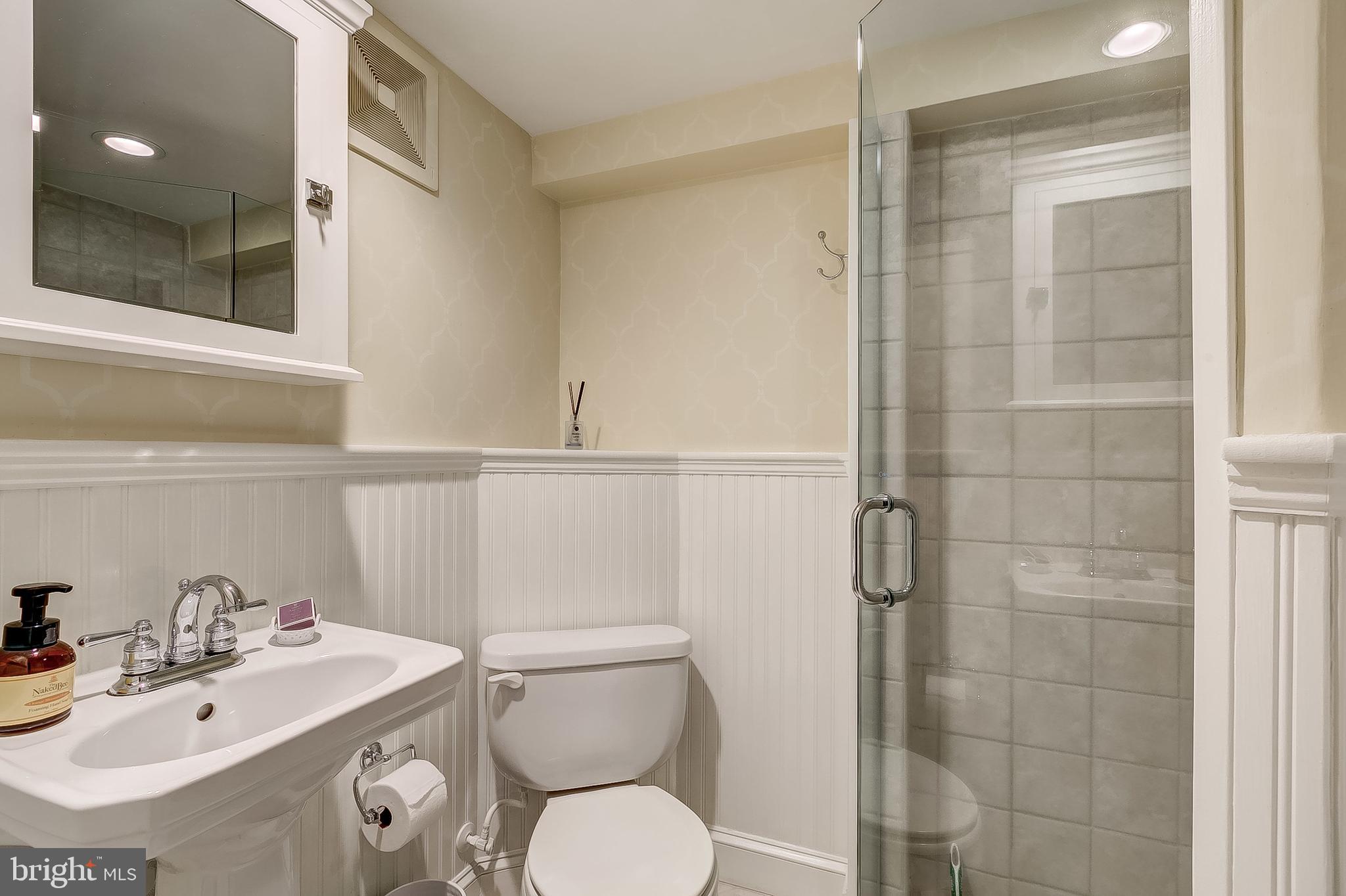 MY LADY'S MANOR - Residential