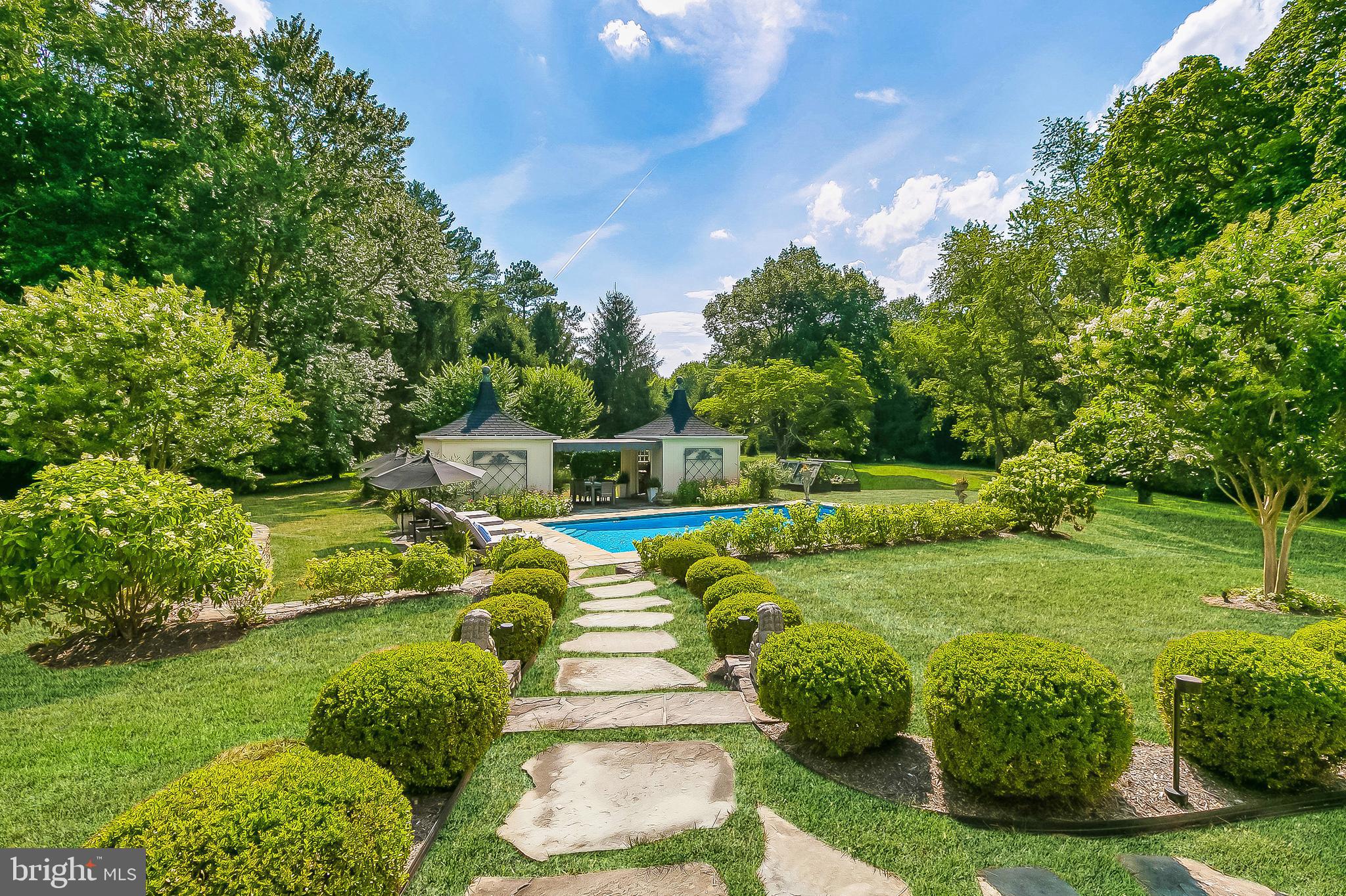 MY LADY'S MANOR - Residential