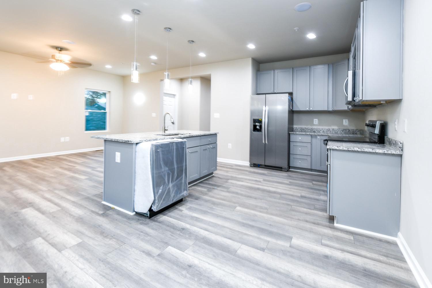 HYATTSVILLE - Residential