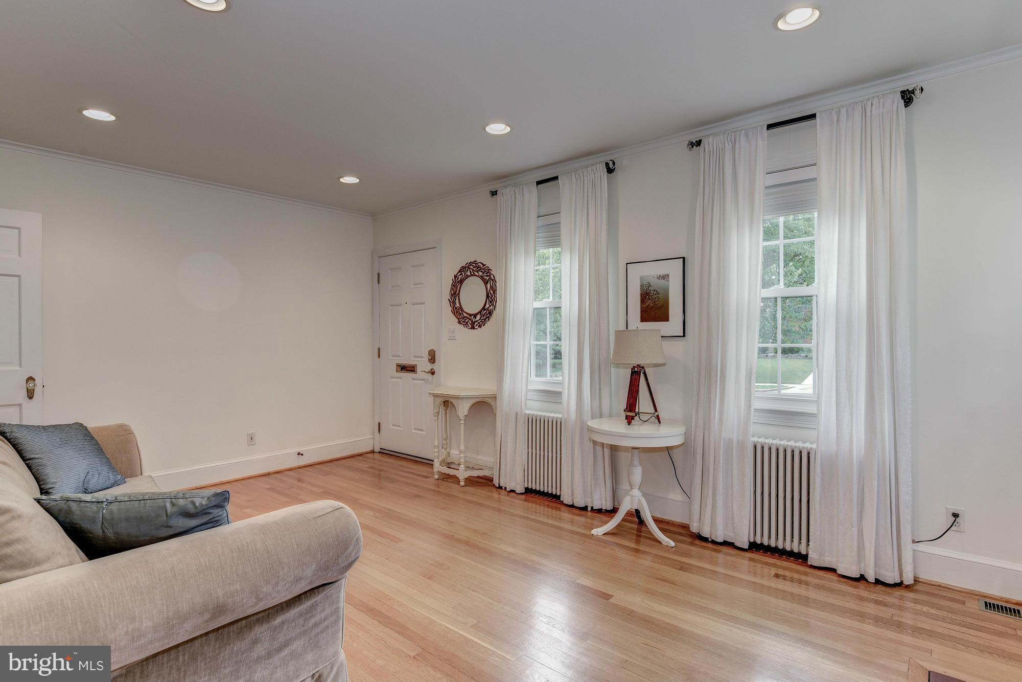 WAYCROFT WOODLAWN - Residential