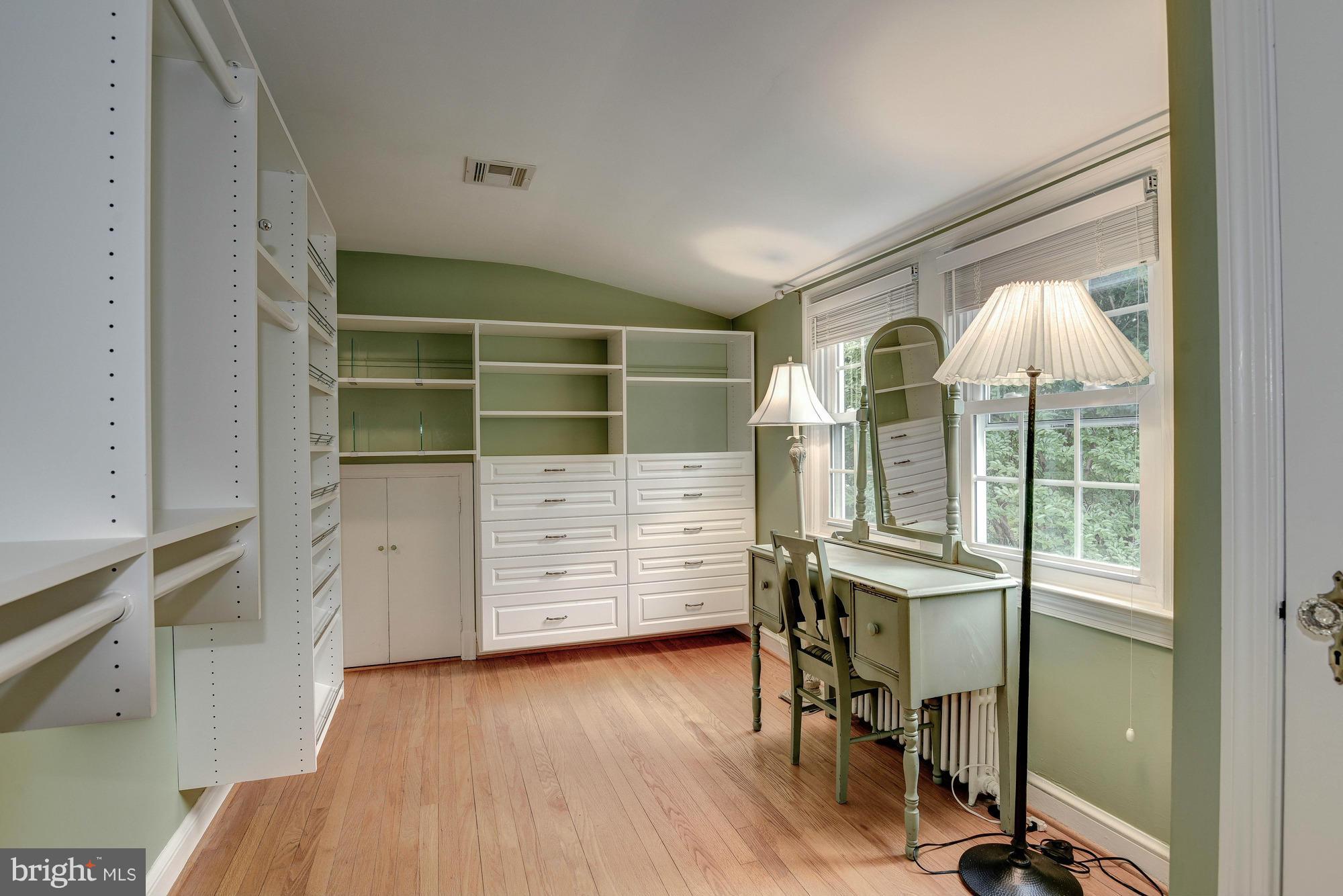 WAYCROFT WOODLAWN - Residential