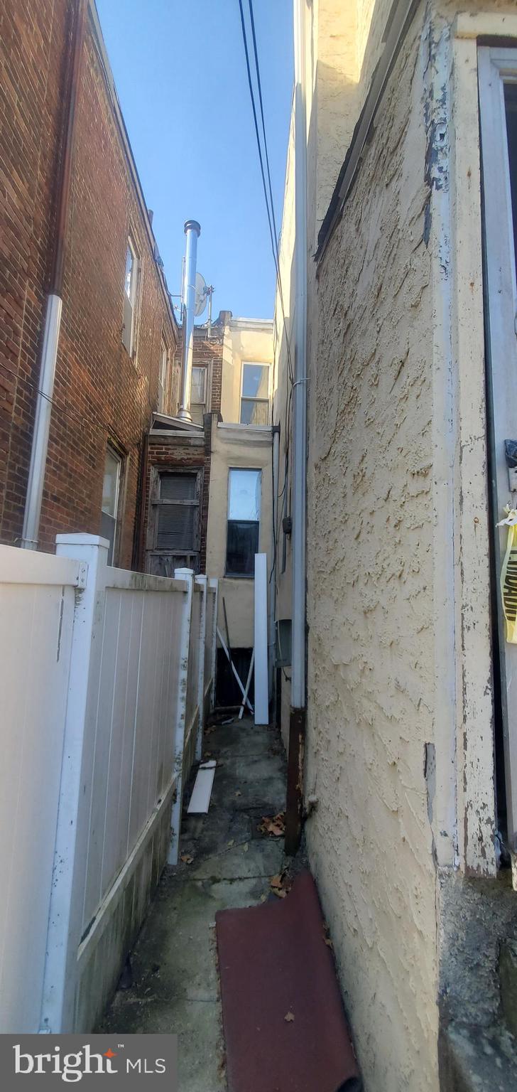 WEST PHILADELPHIA - Residential