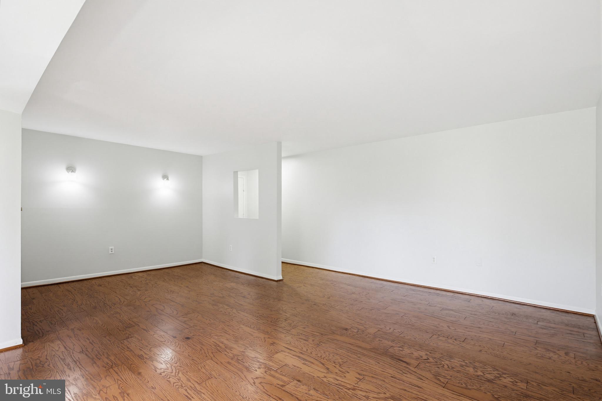 VOM VILLAGE CENTER - Residential