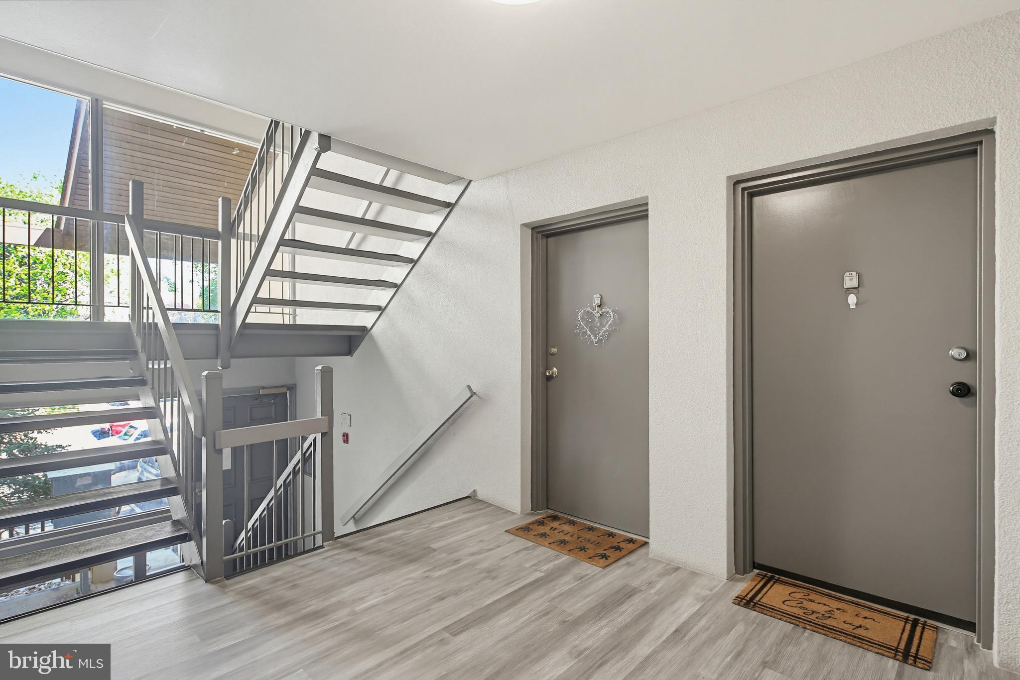 VOM VILLAGE CENTER - Residential