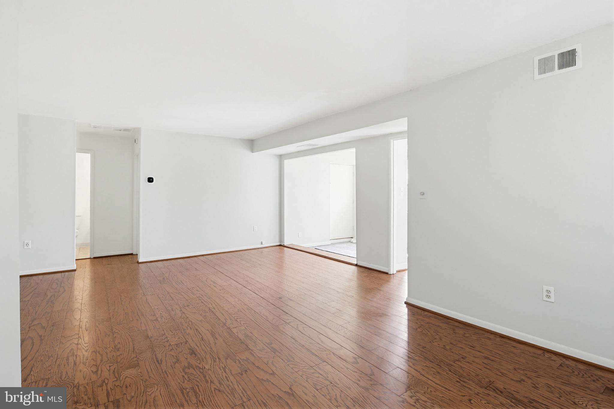 VOM VILLAGE CENTER - Residential