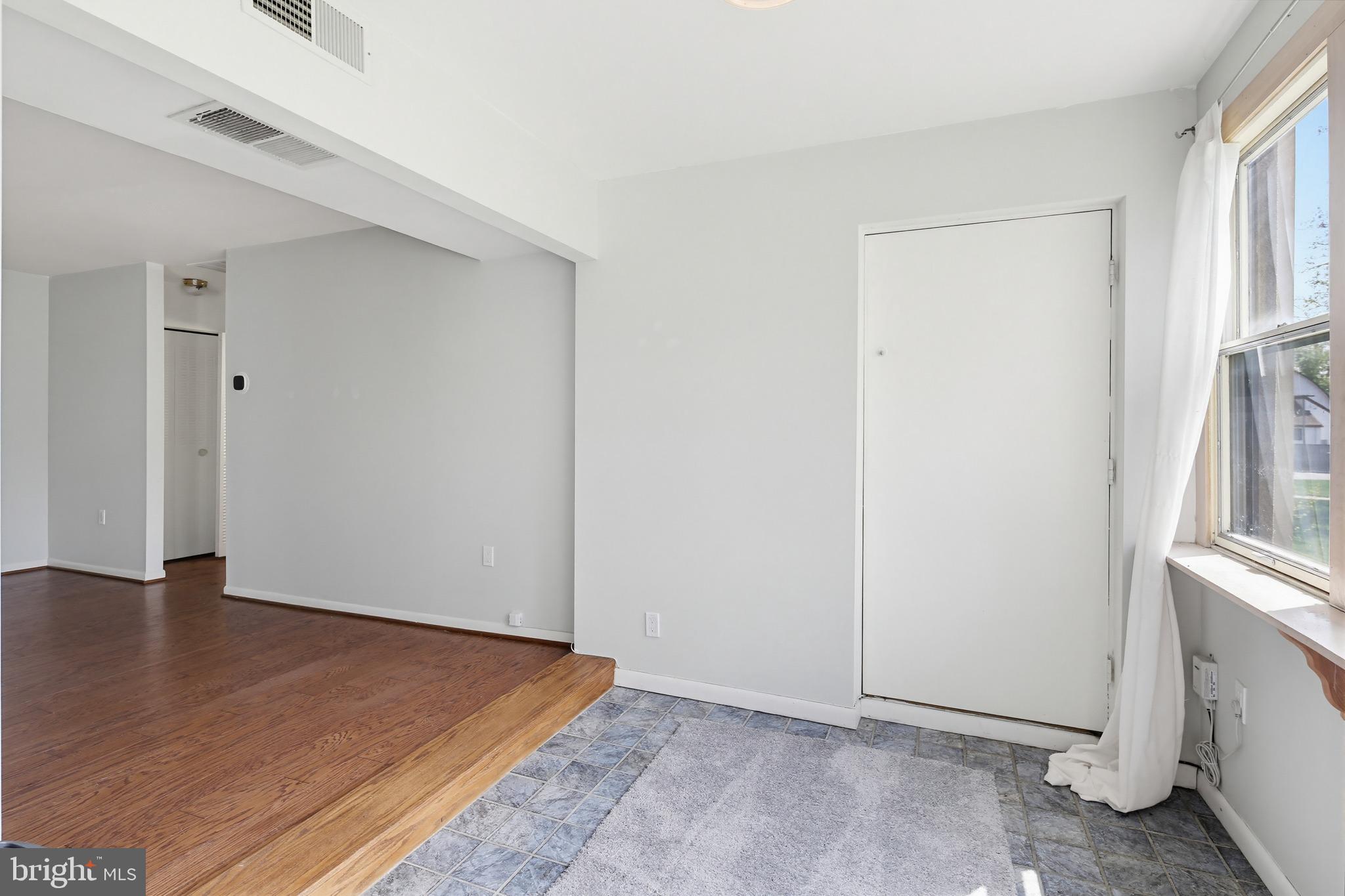 VOM VILLAGE CENTER - Residential