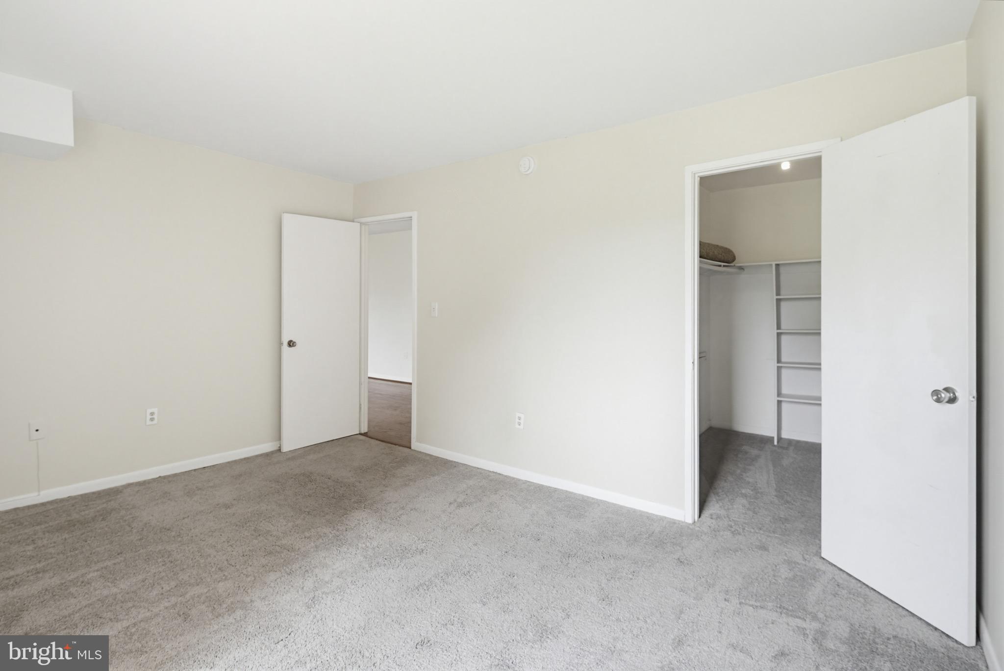 VOM VILLAGE CENTER - Residential