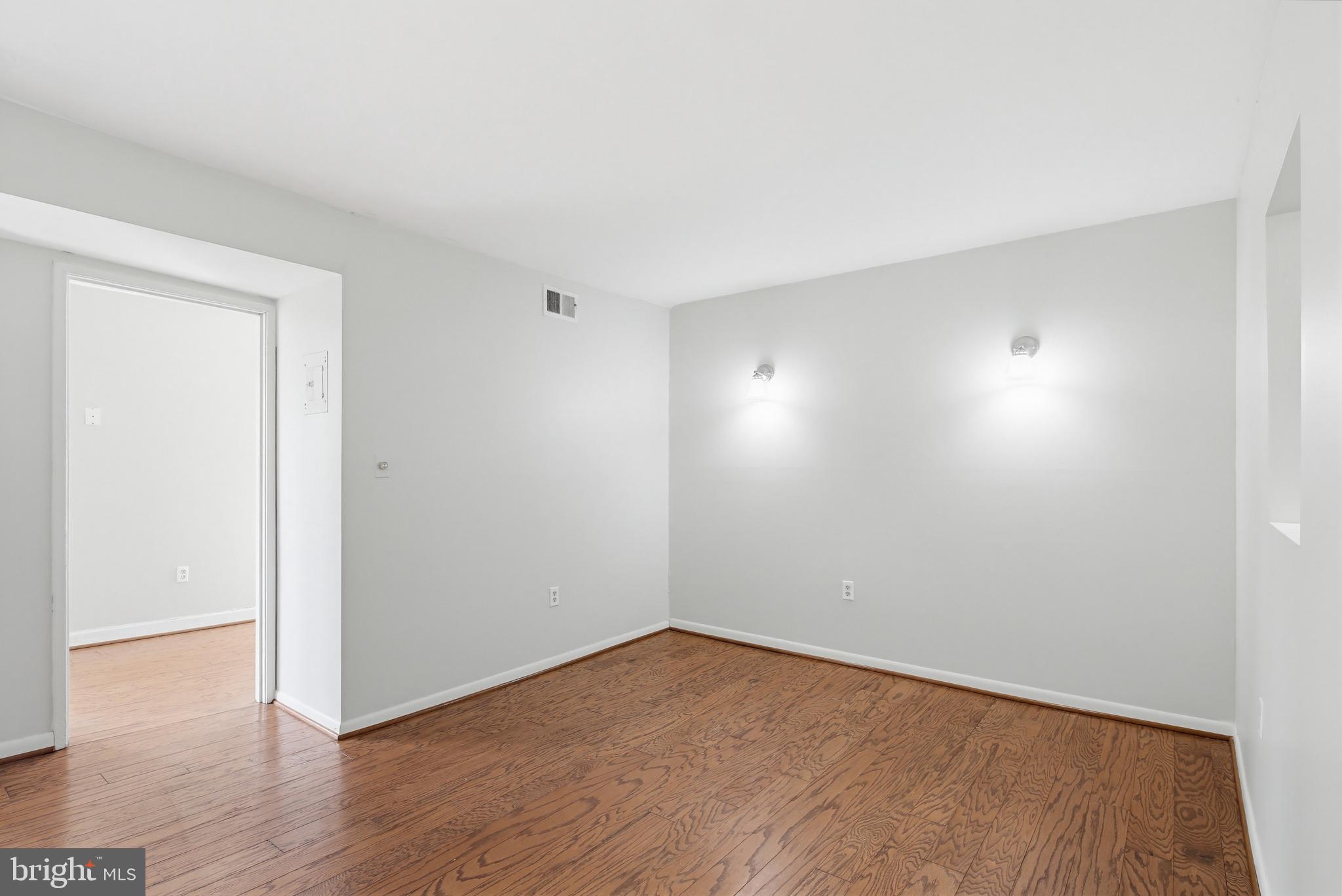 VOM VILLAGE CENTER - Residential