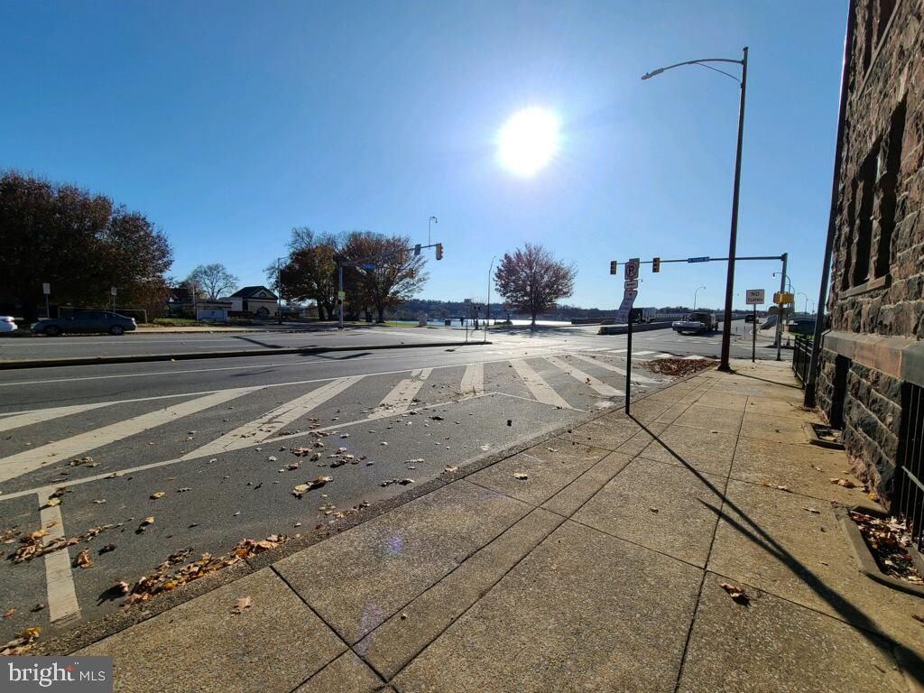 Photo of 901 N Front Street #4R, HARRISBURG, PA 17102 (MLS # PADA2052384)