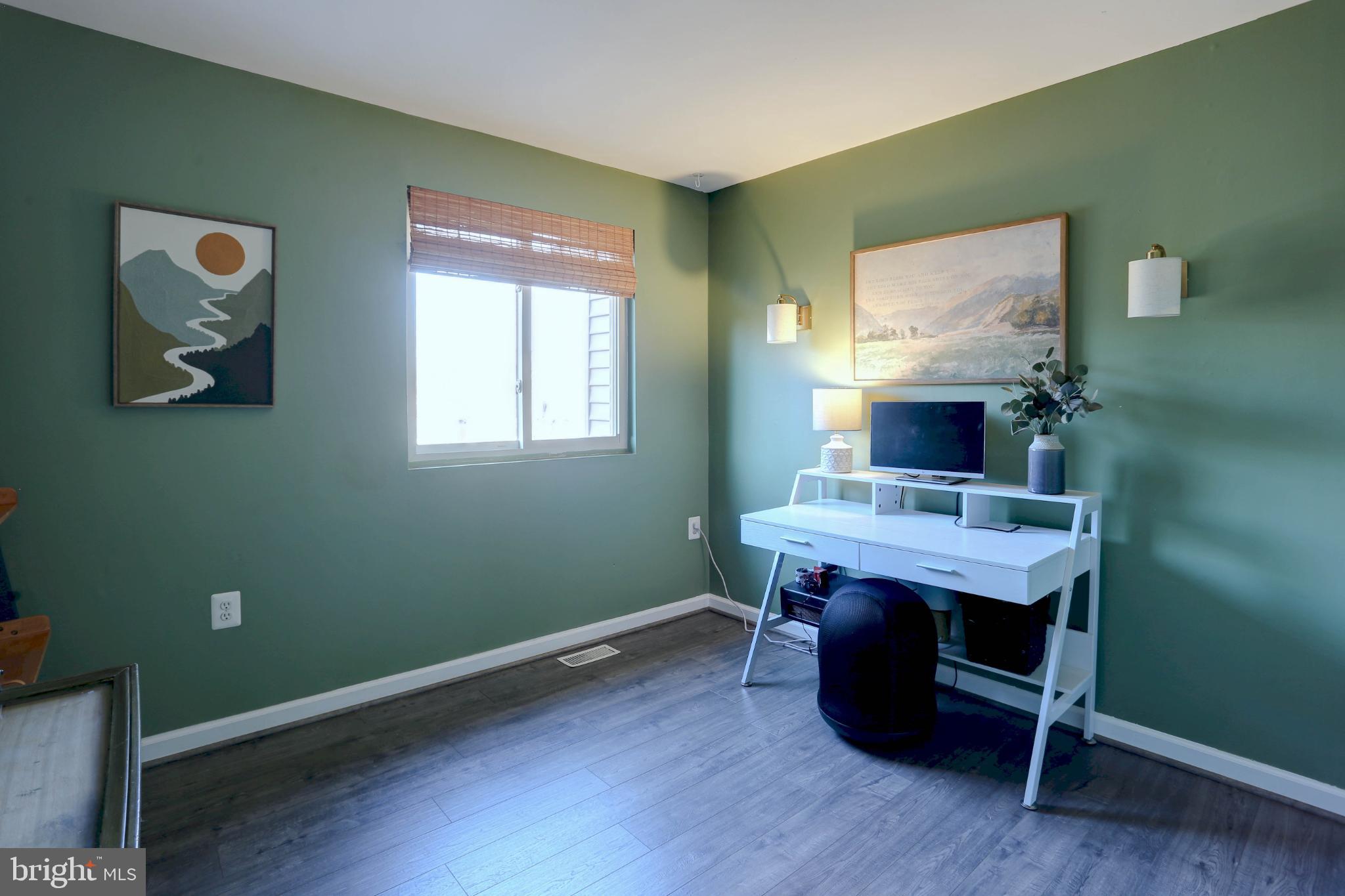 ULMSTEAD GARDENS - Residential