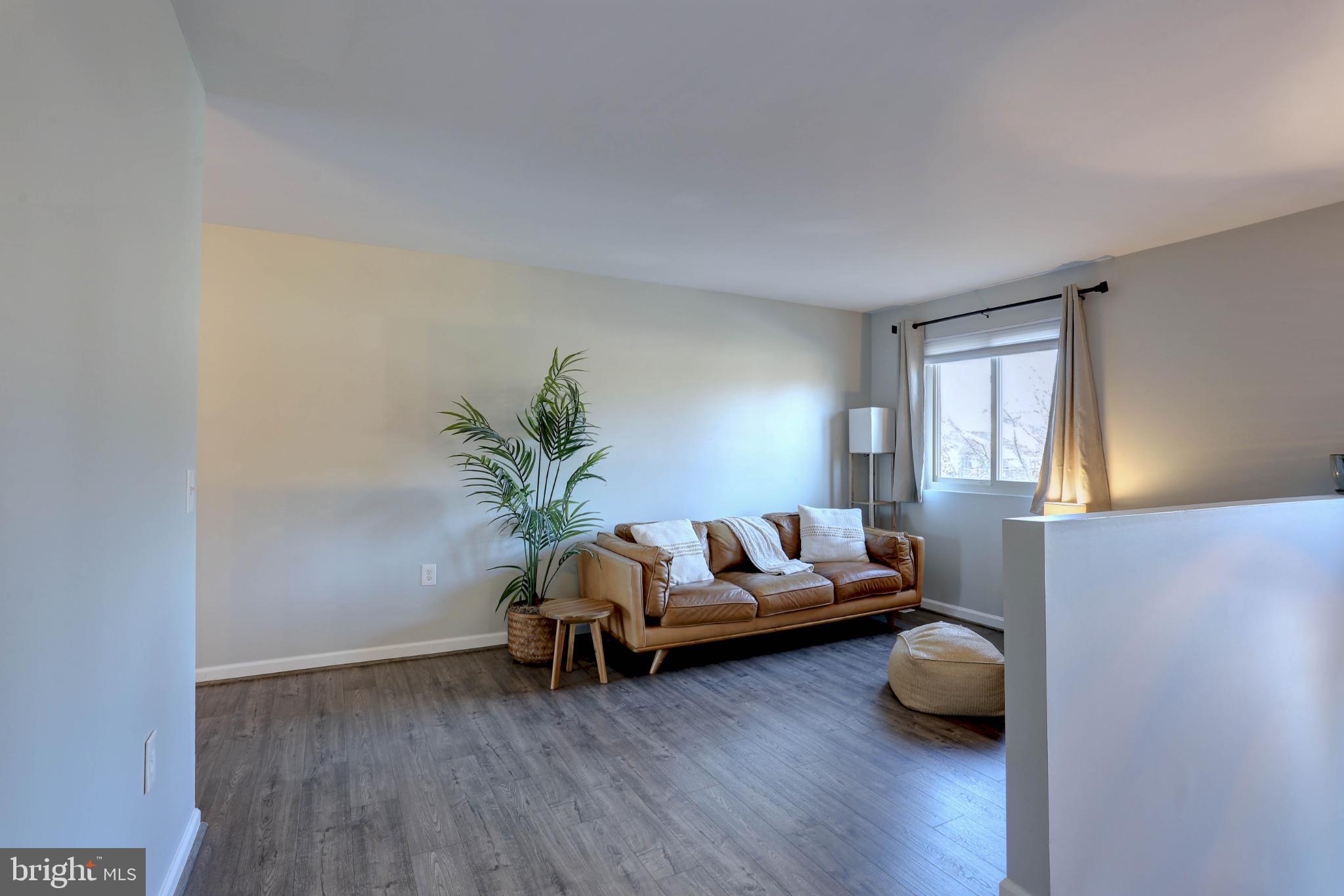 ULMSTEAD GARDENS - Residential