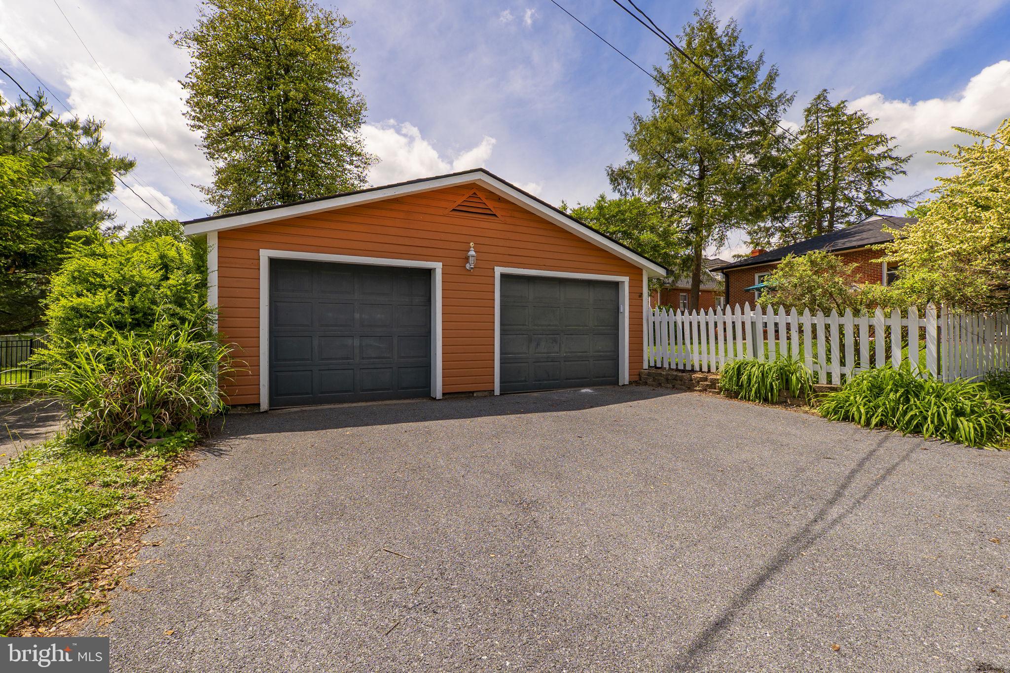 BAKER PARK - Residential