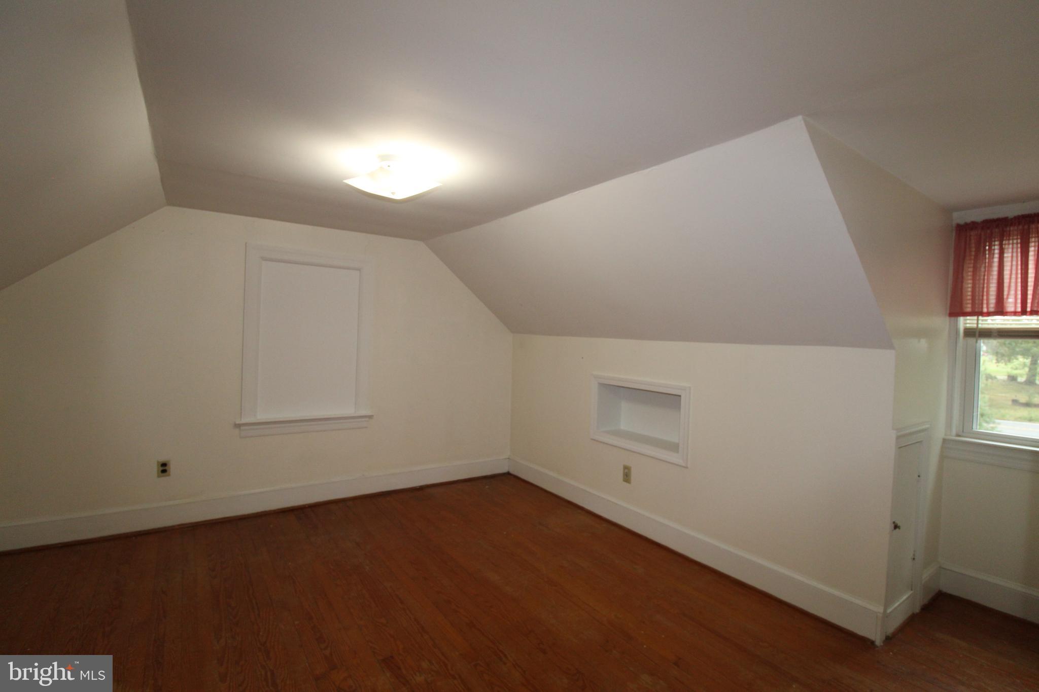 BOWLING GREEN PARK - Residential