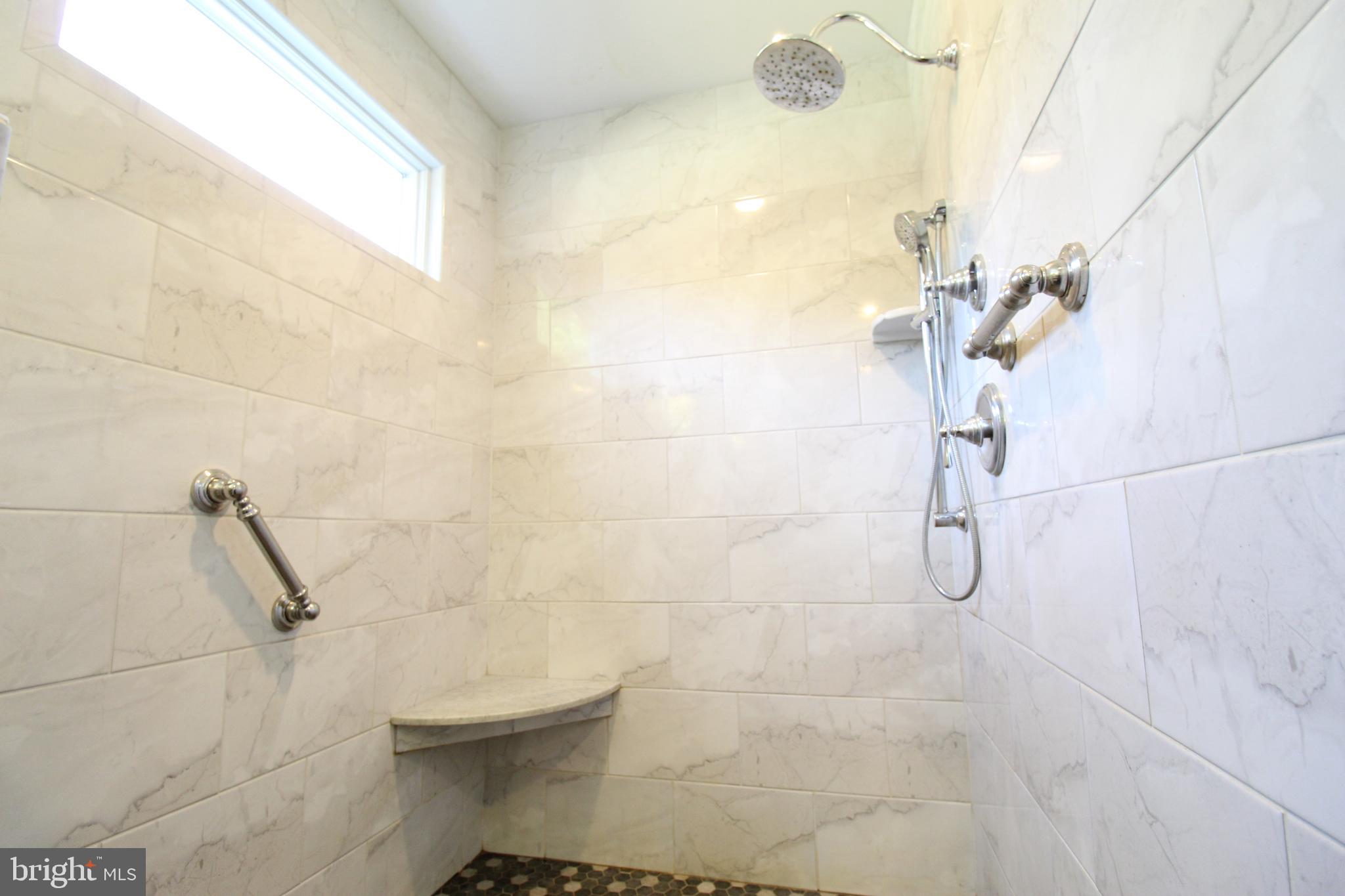 BOWLING GREEN PARK - Residential