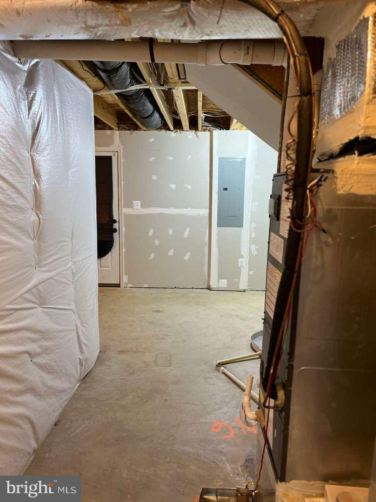 GERMANNA HEIGHTS - Residential Lease