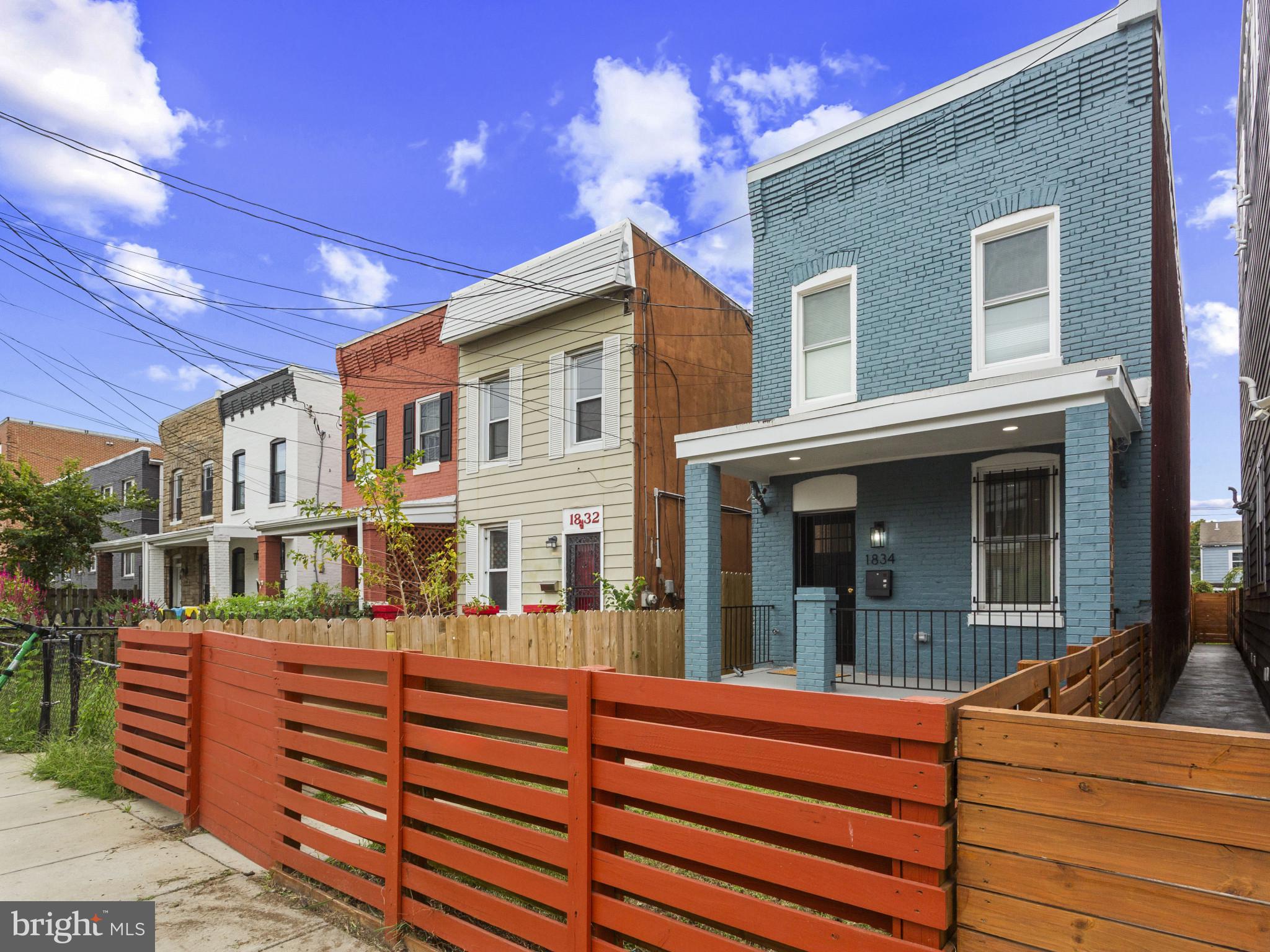 1834 PROVIDENCE STREET NE