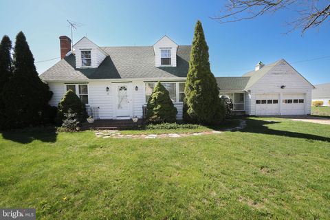 11 VALLEY FARM ROAD WESTAMPTON NJ 08060