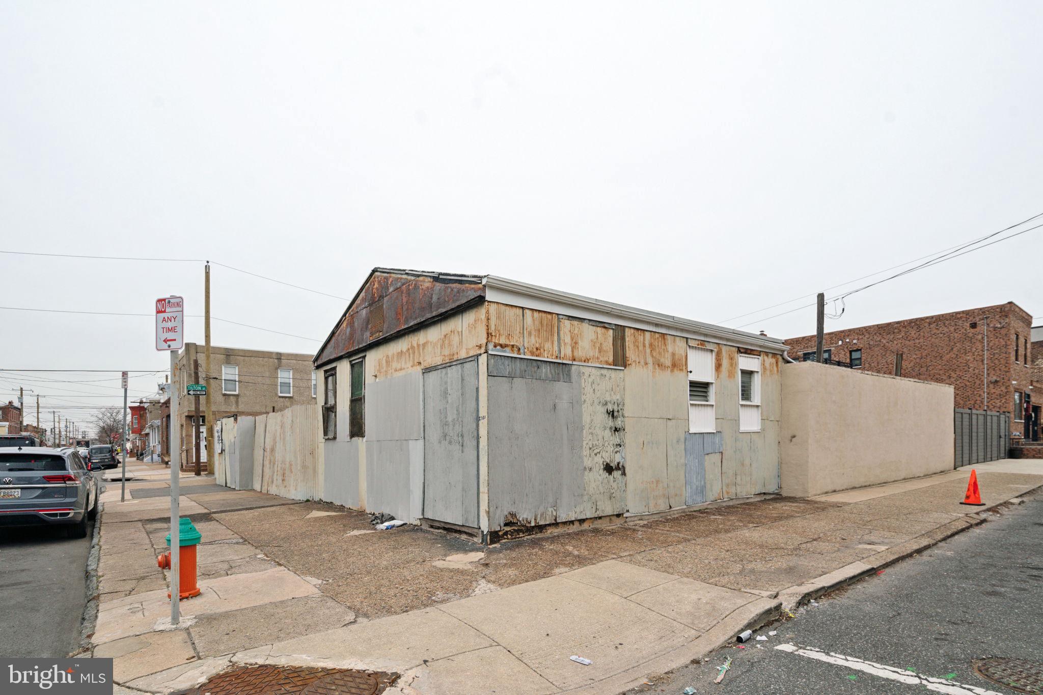Fantastic development opportunity! This corner property is located directly across from the Polish American String Band and right down the block from Byrne's Tavern in the heart of Port Richmond. Schedule your showings today! You do not want to miss out on this prime location with endless possibilities!