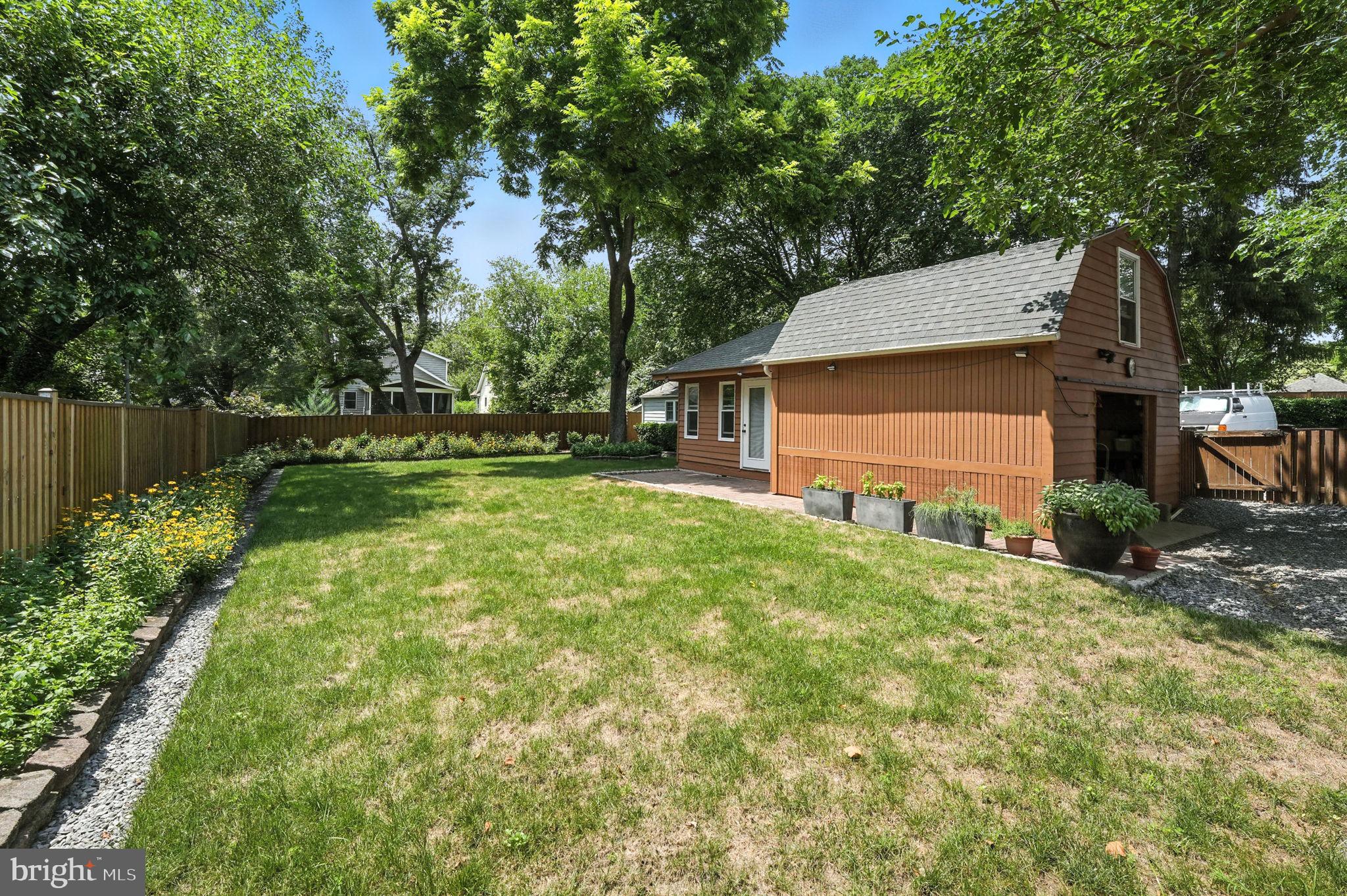 DOUGLAS PARK - Residential