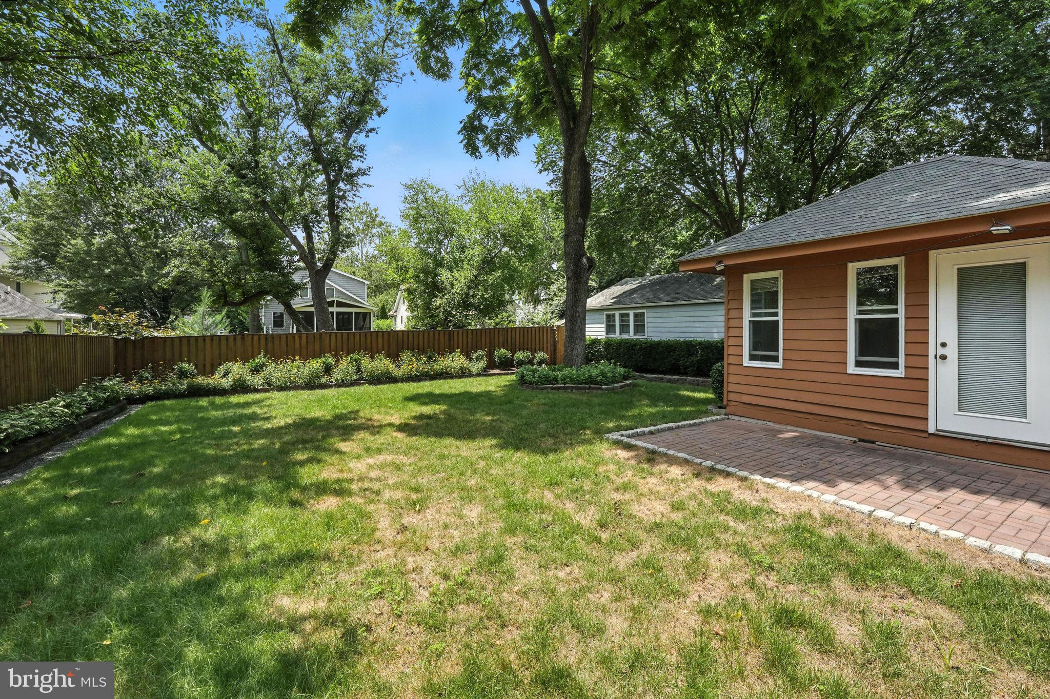 DOUGLAS PARK - Residential