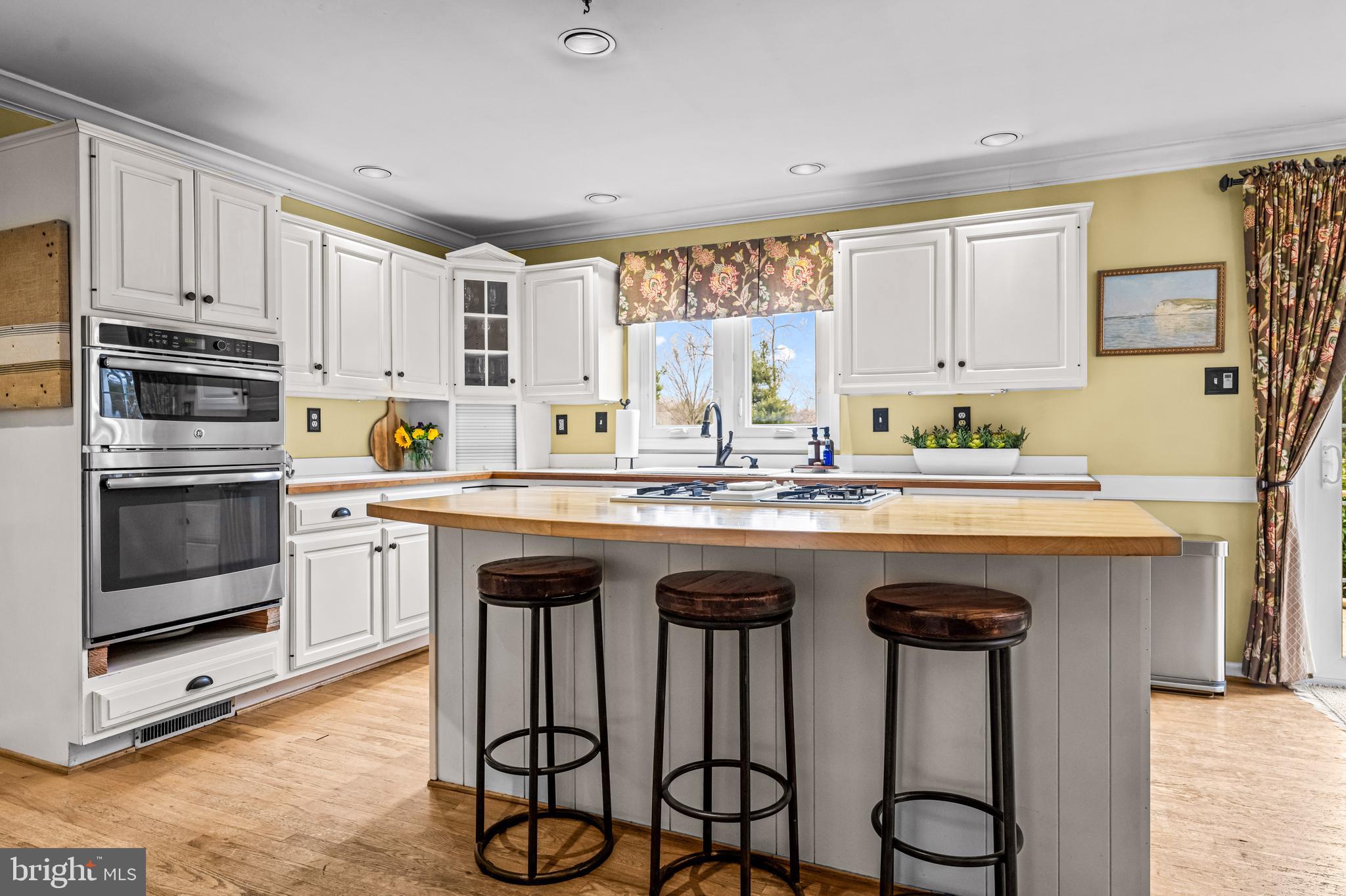 SUNWOOD FARM - Residential