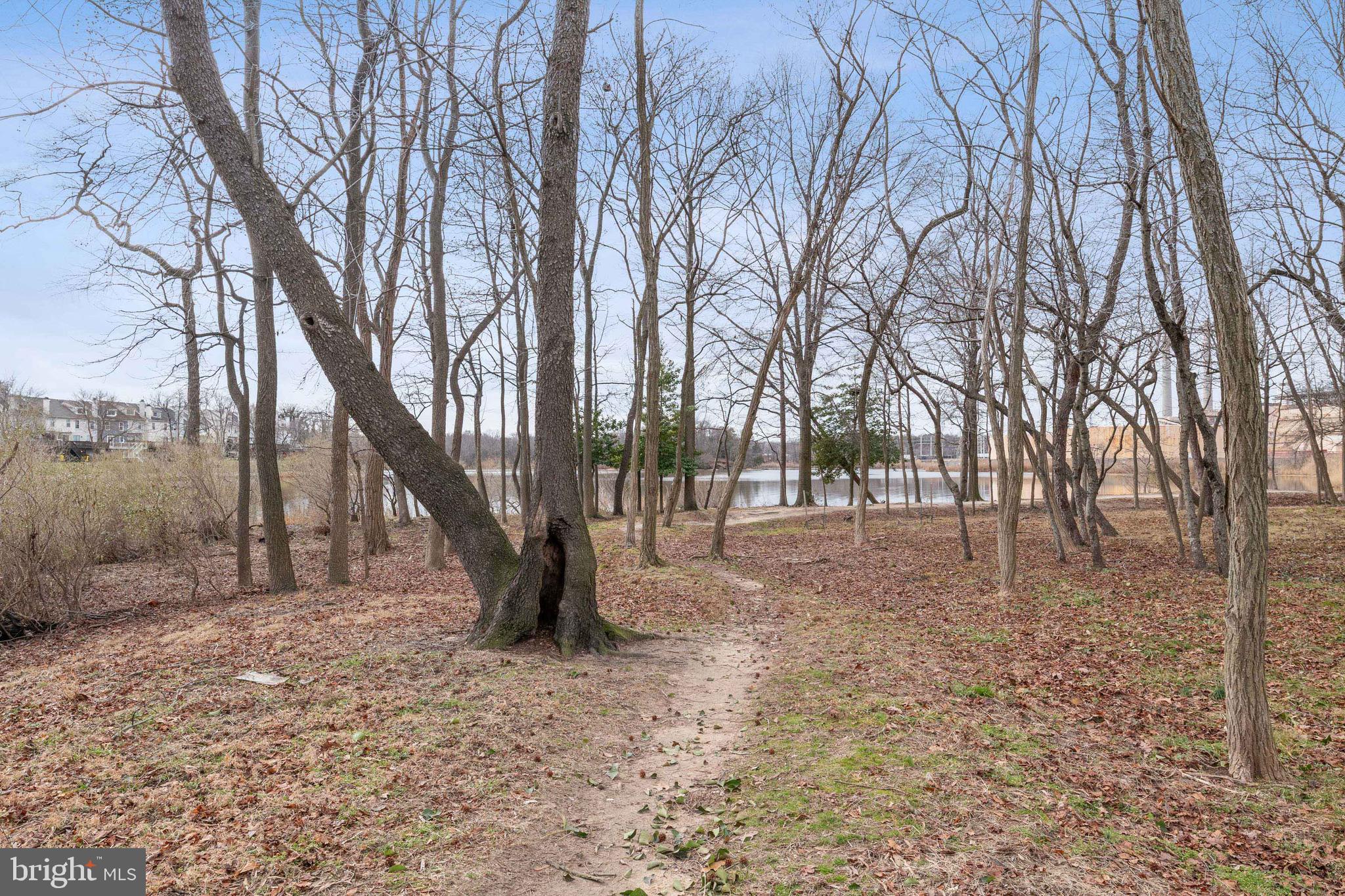 STONEY BEACH - Residential