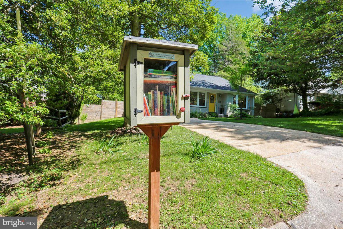MAPLEWOOD MANOR - Residential