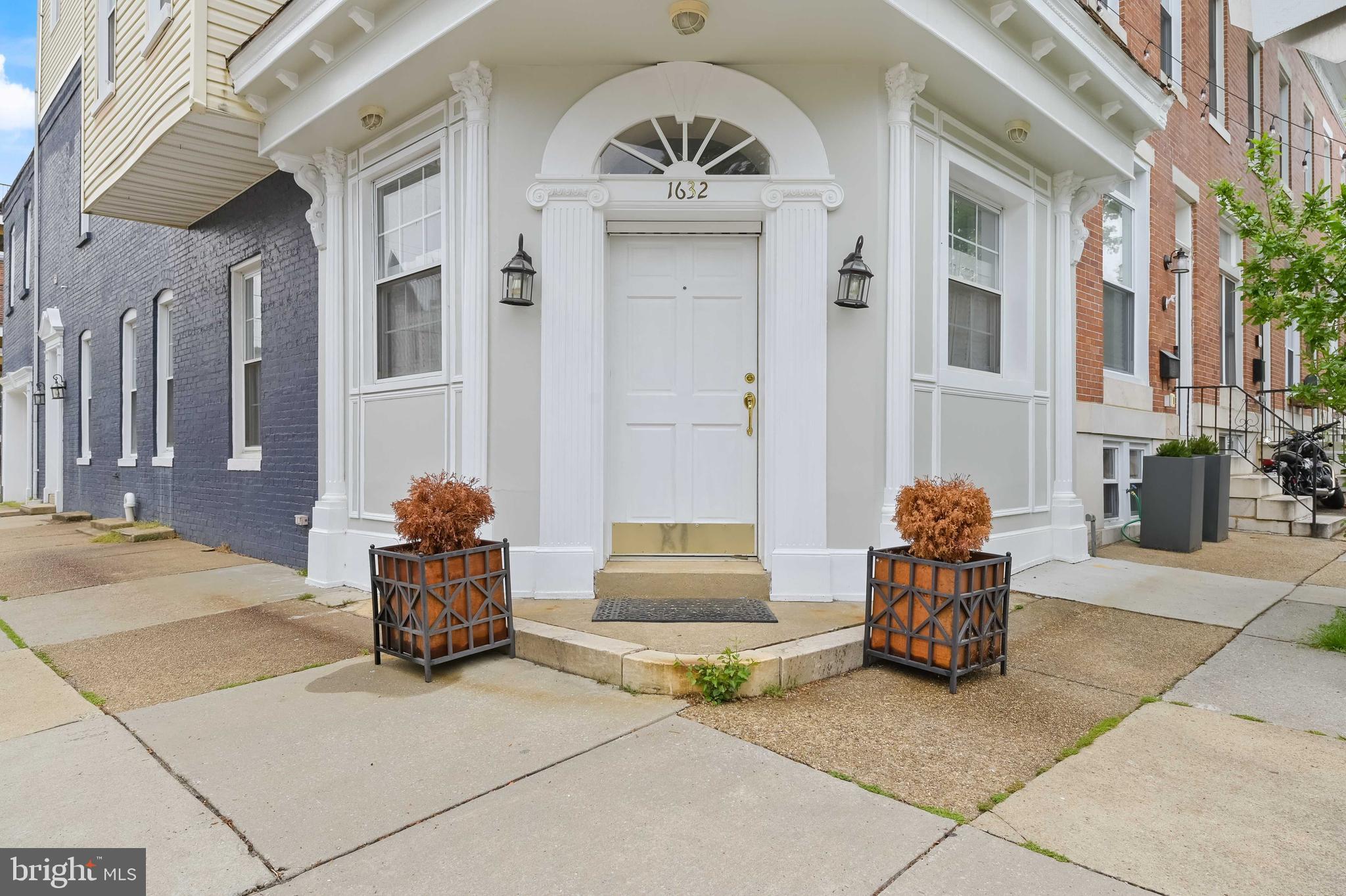 RIVERSIDE - Residential